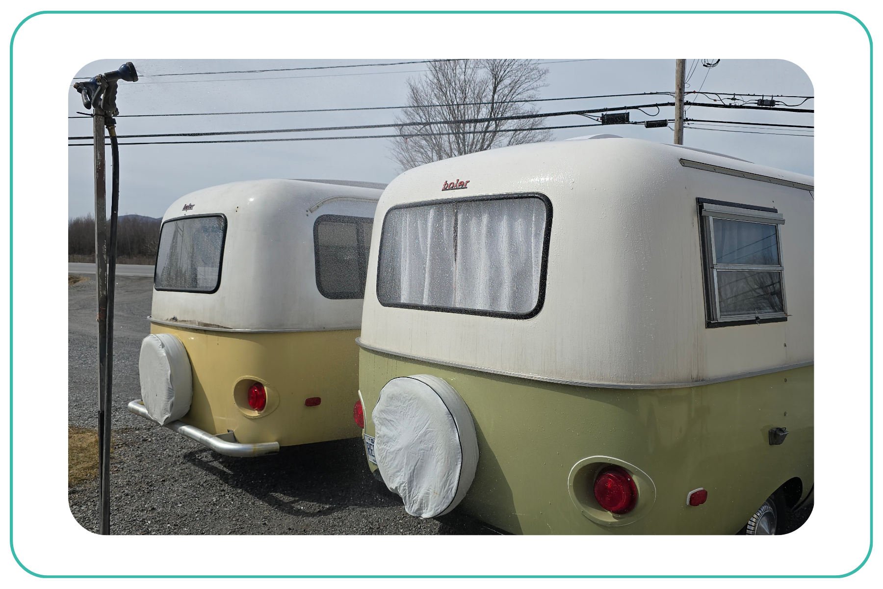 2 roulottes Boler vue arrière