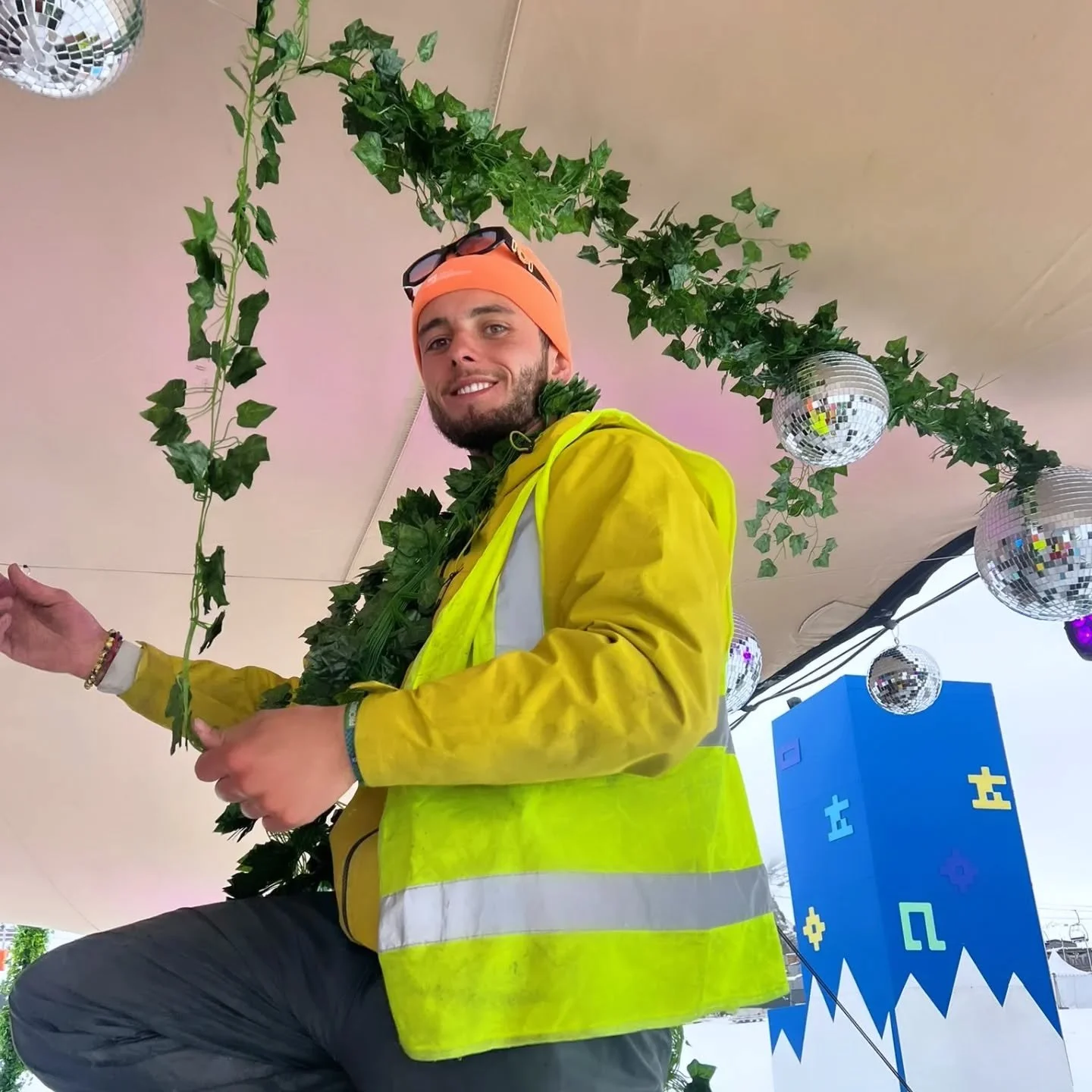 It's that time of year again. 
Cold hands, big effort.
@snowboxx ❄️

#festivaldesign
#festivalbuild
#eventproduction
#liveevents
#productiondesign