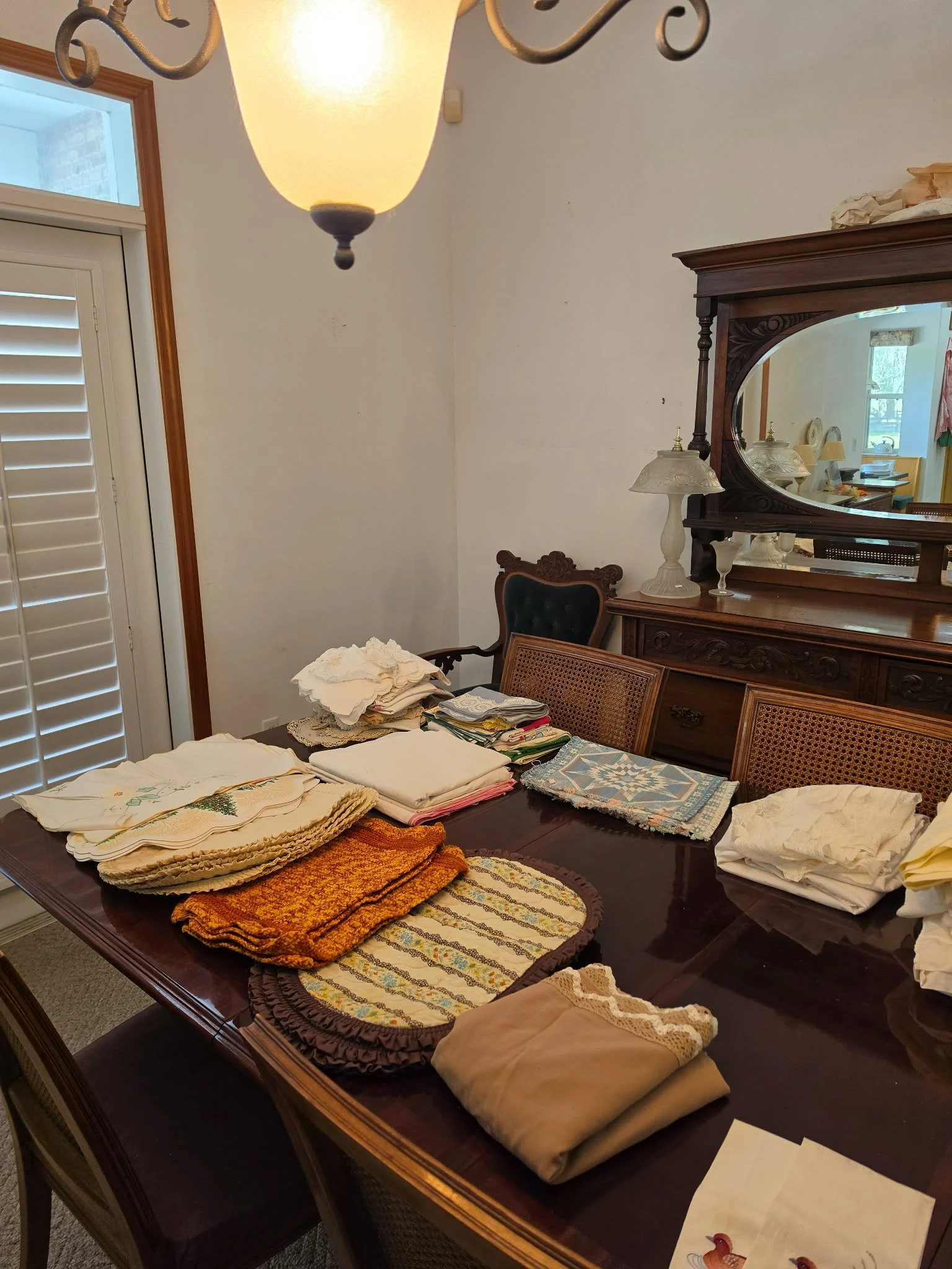 b9d5b2b0-7e46-4529-beb8-5bf7098fe6b7.jpg