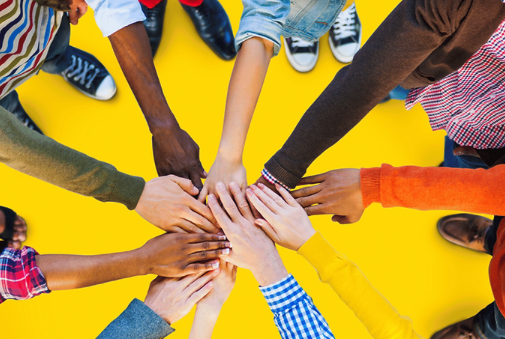 👥 Group & Community Services