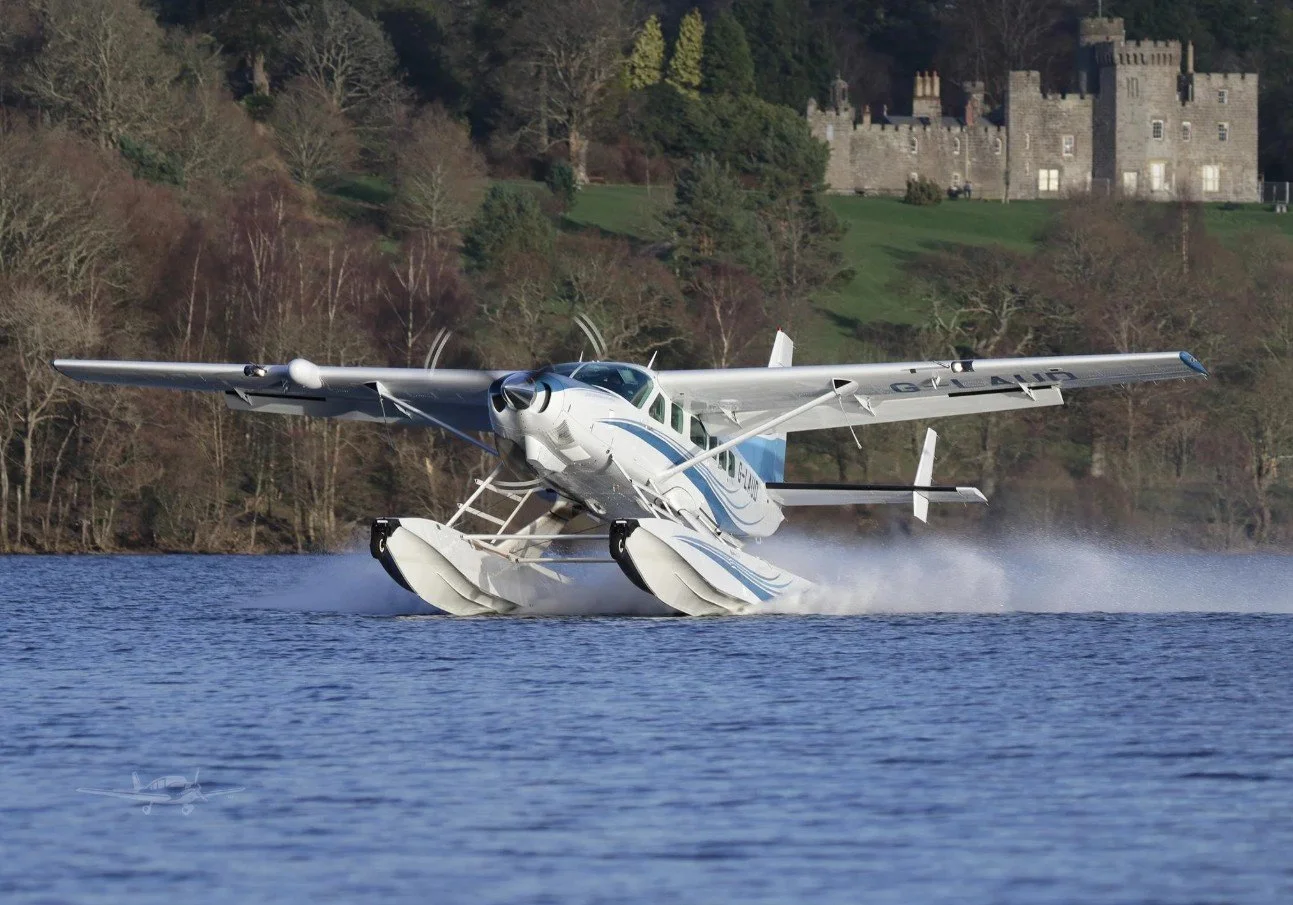 Grand-Caravan floats.jpg