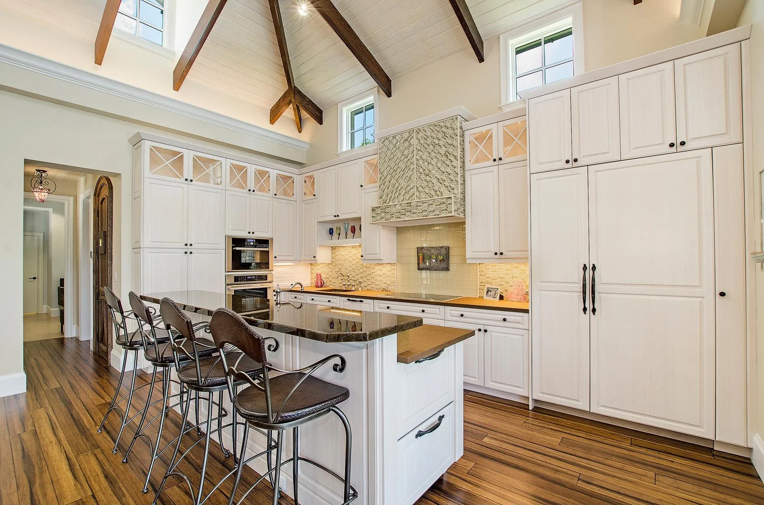 640 East Lake Drive Naples FL-large-007-7-Kitchen-1500x994-72dpi.jpg