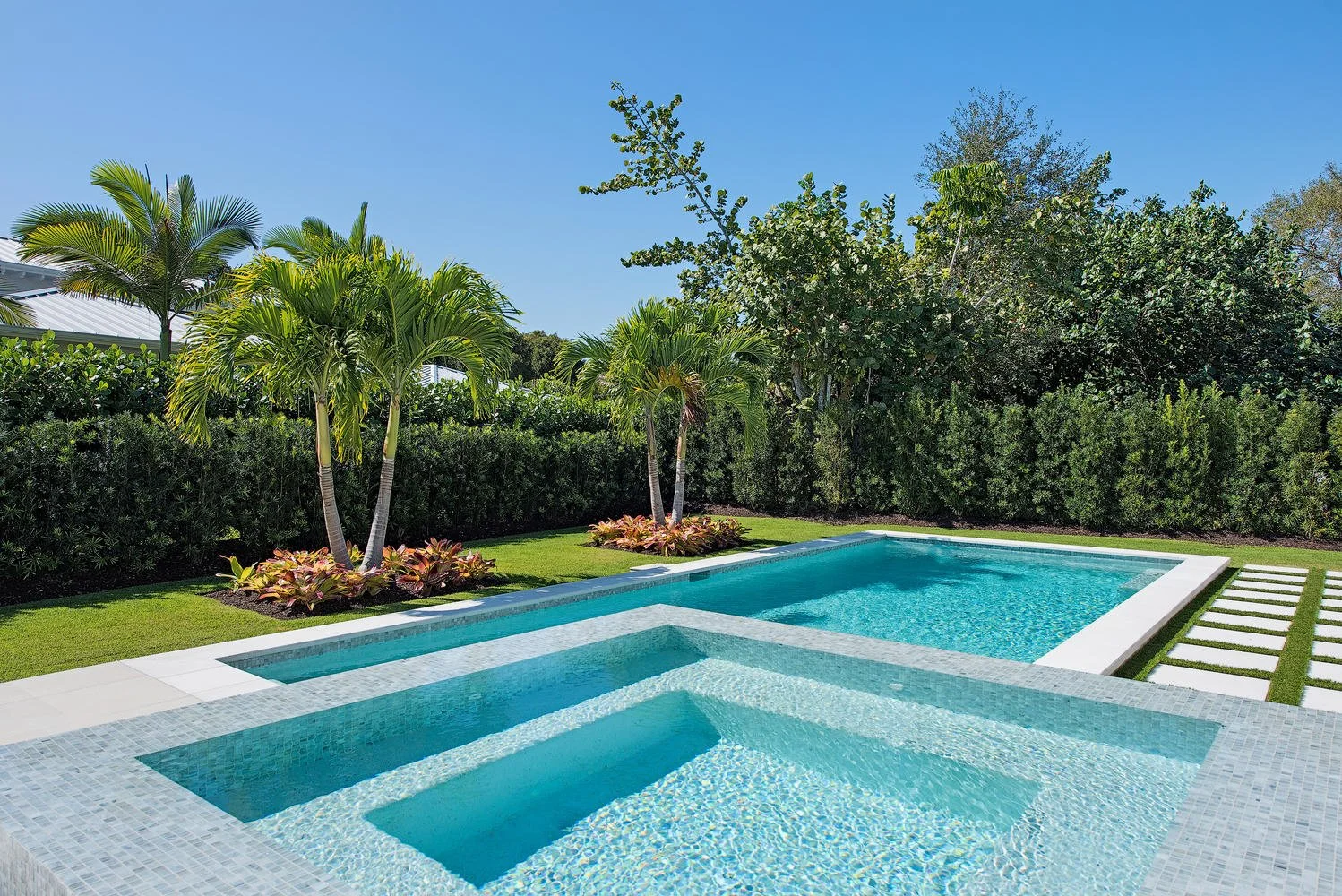 670 Orchid Drive Naples FL-large-002-28-PoolDay-1499x1000-72dpi.jpg