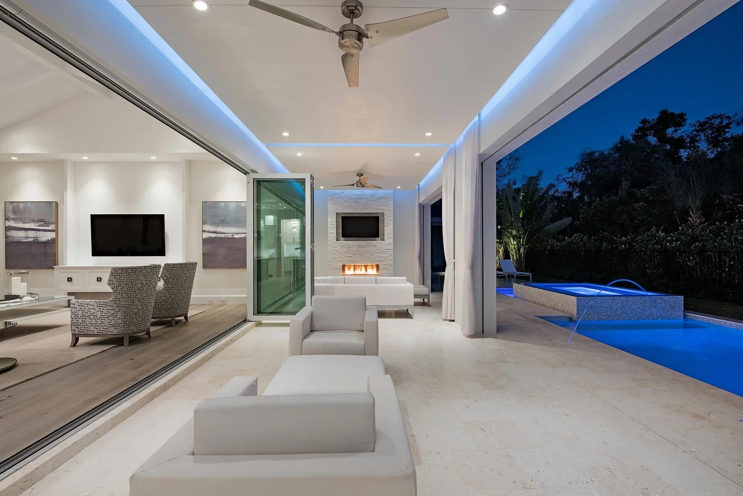 806 Whimbrel Court Naples FL-large-009-15-Lanai-1499x1000-72dpi.jpg