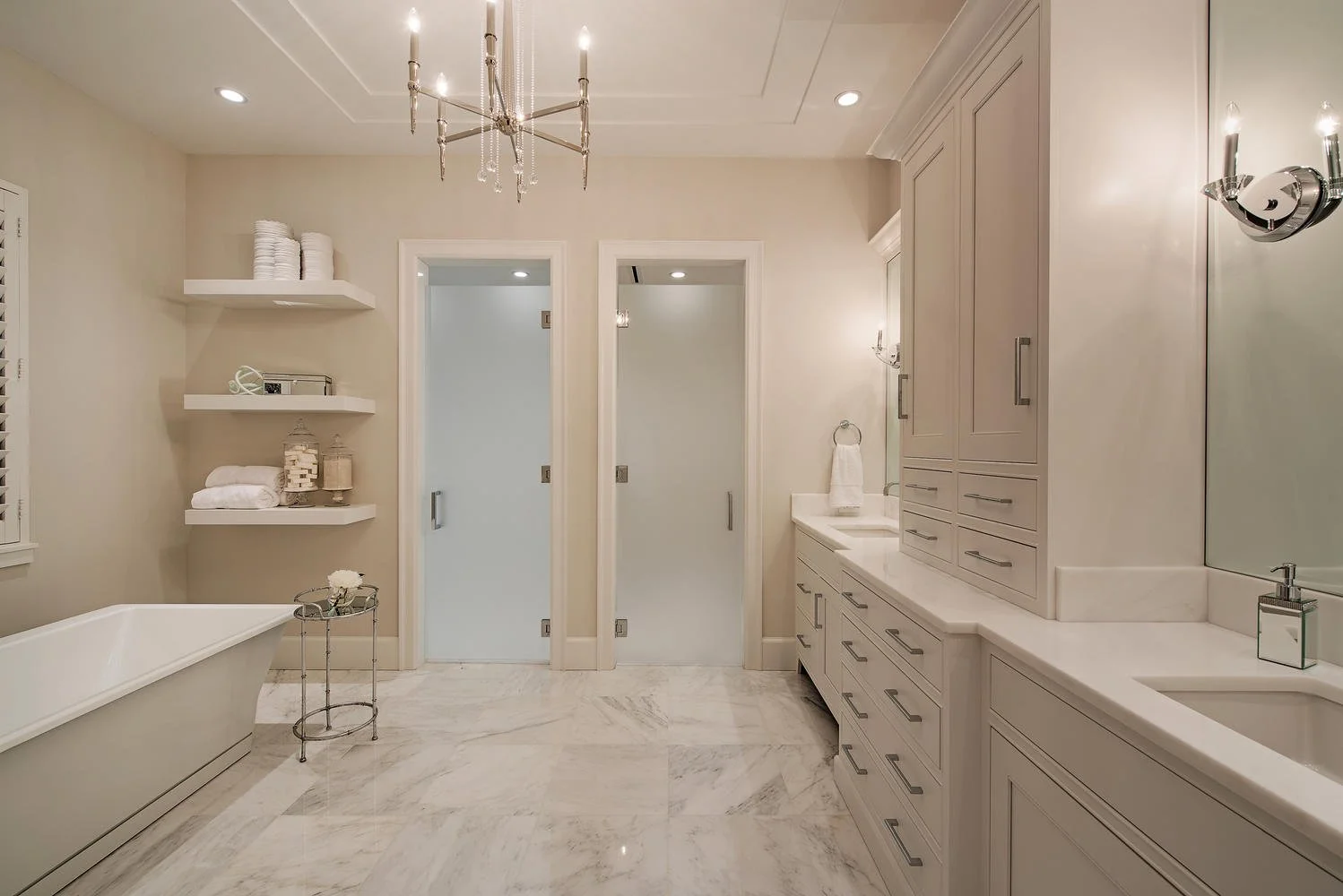 670 Orchid Drive Naples FL-large-034-9-MasterBath-1499x1000-72dpi.jpg