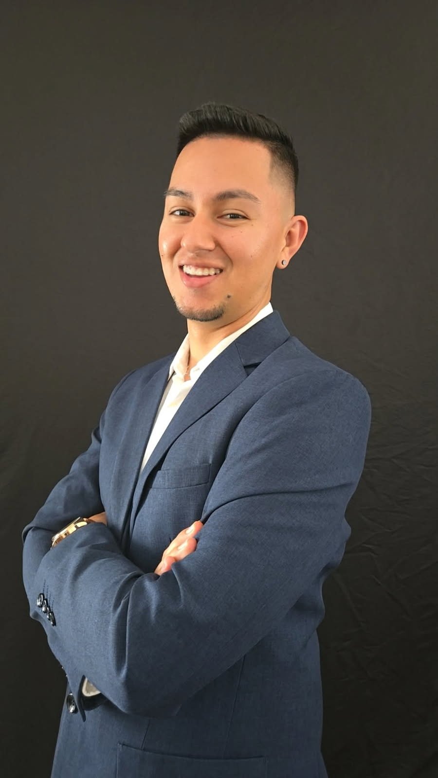 Sal Maciel Avila Headshot - therapist in Walnut Creek, Berkeley, online throughout California