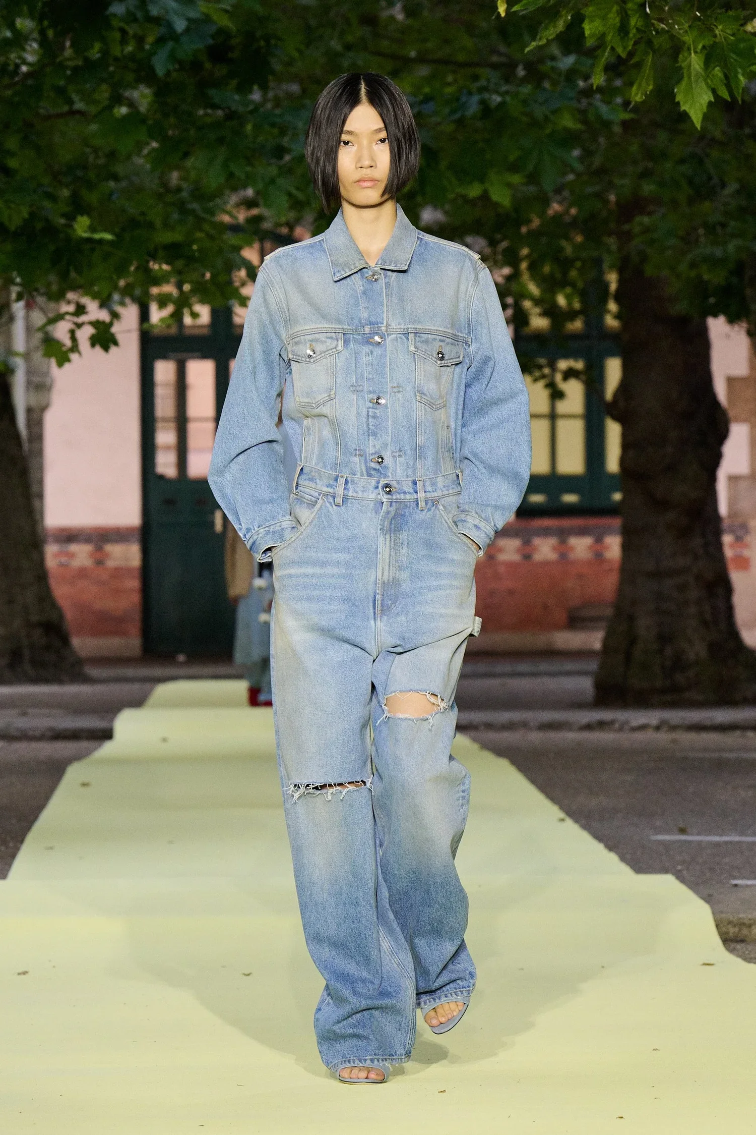 1989_RUNWAY_LOOKS_CCC+2.webp