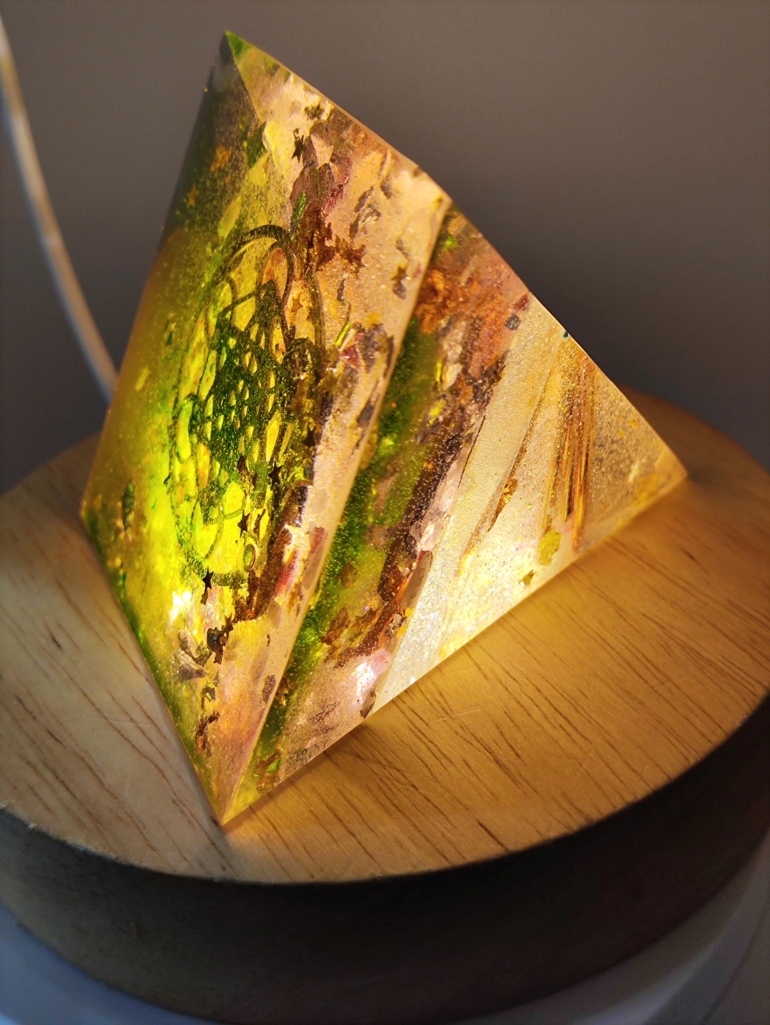 Pyramide orgonite Metatron