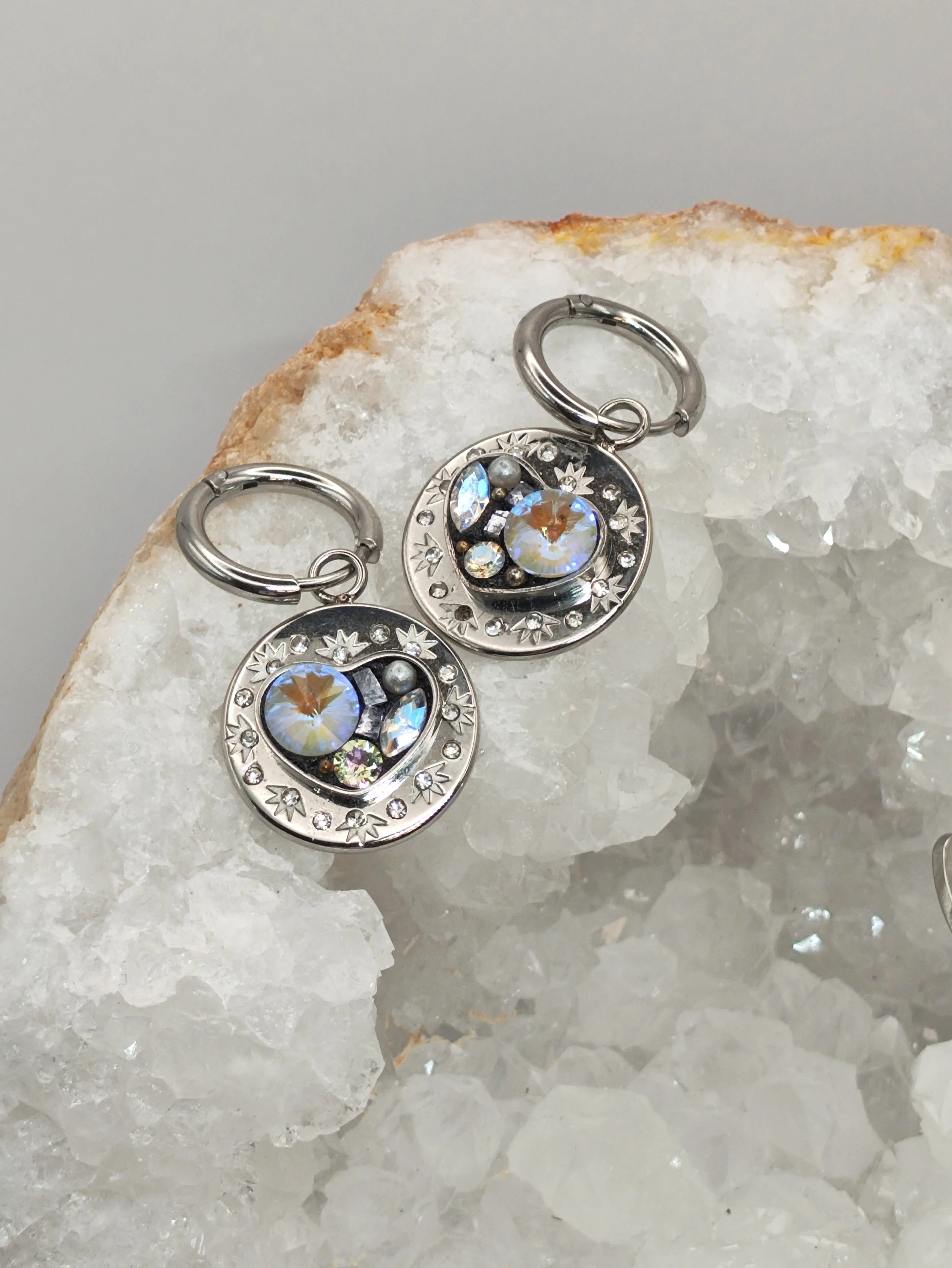 Boucles d oreilles créole coeur etoilé en rhodiumi