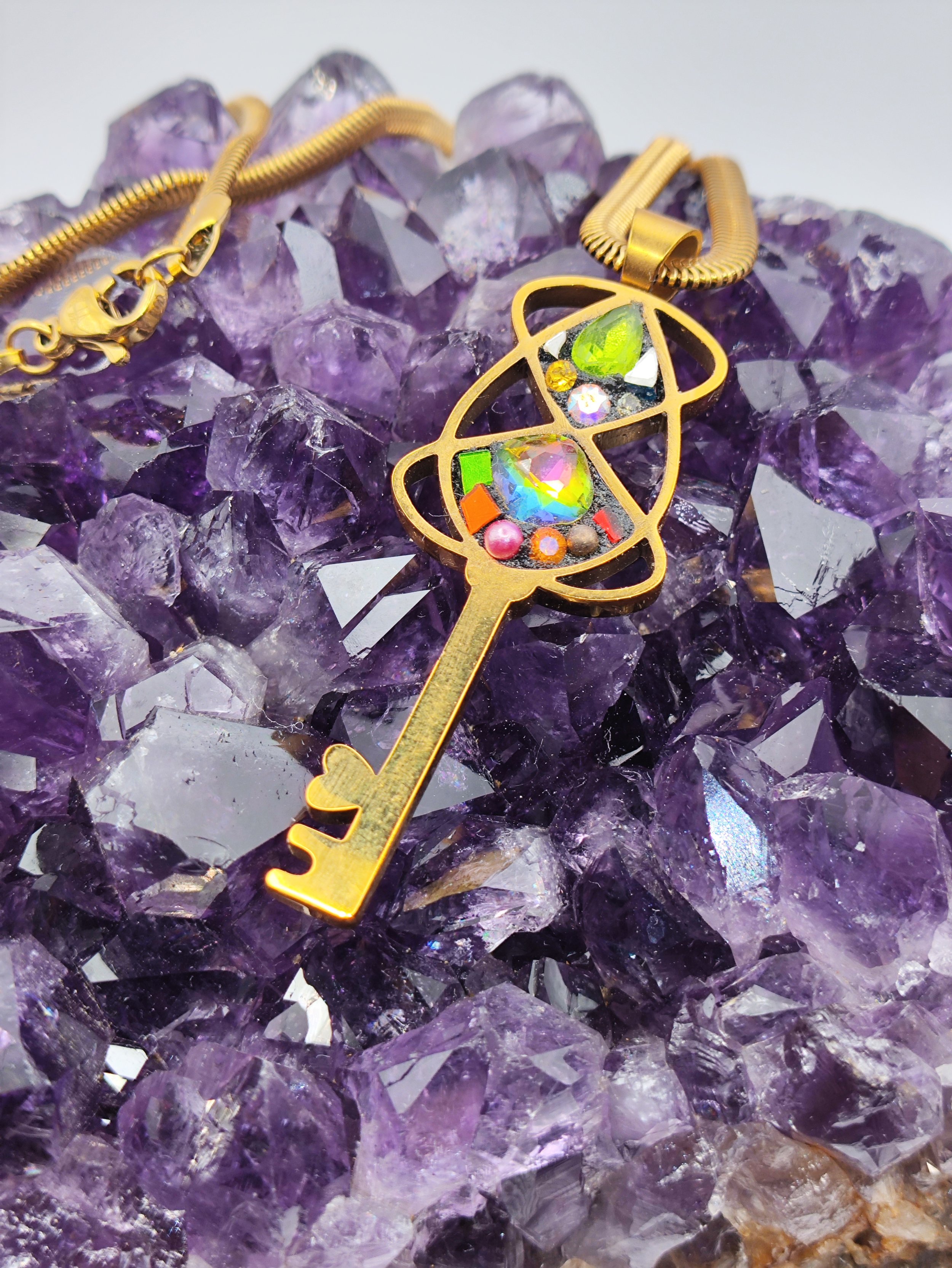 Pendentif cle coeur or plaqué 18k