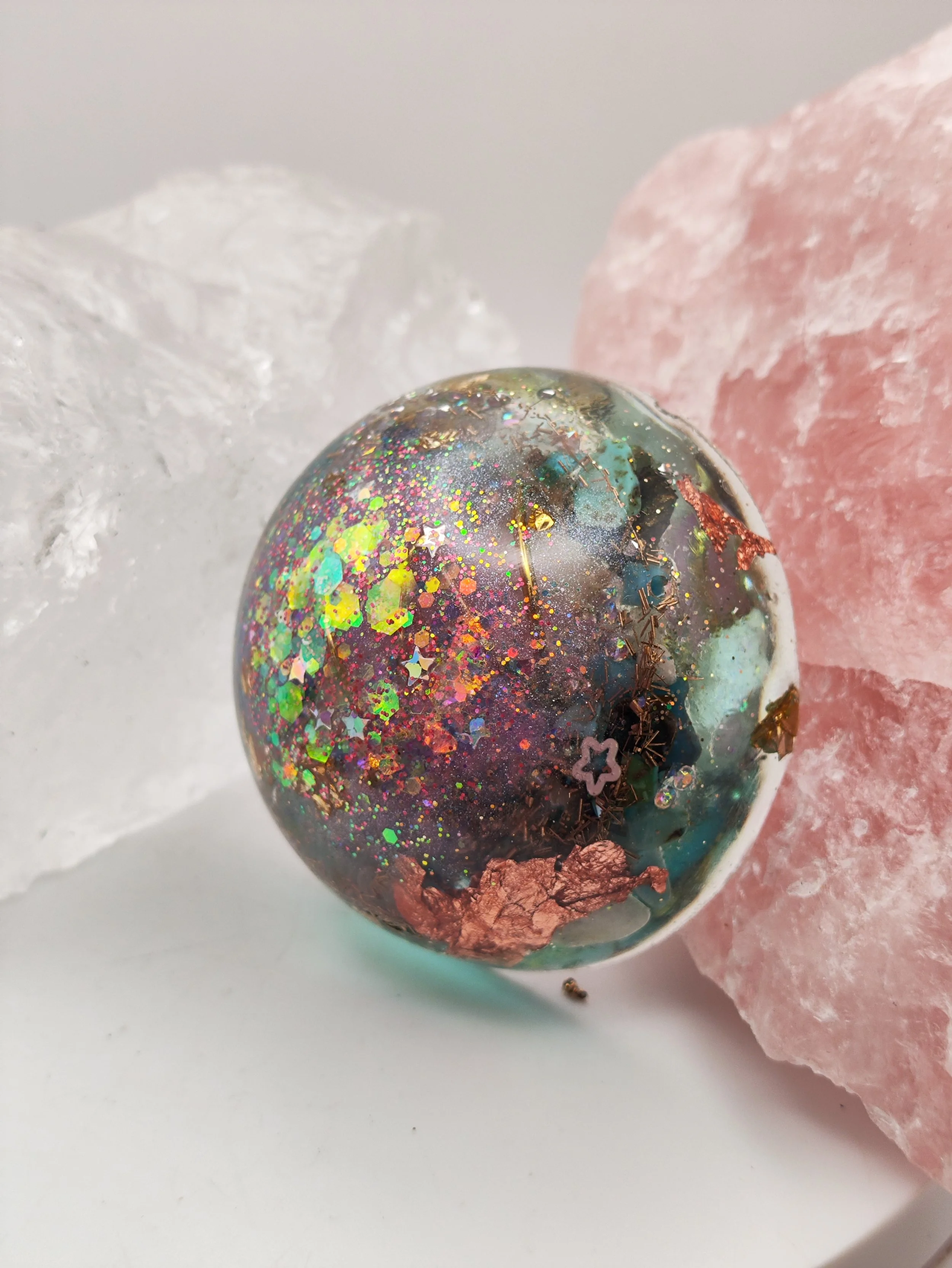 Demi lune pour un voyage galactique en orgonite ) (Copy)