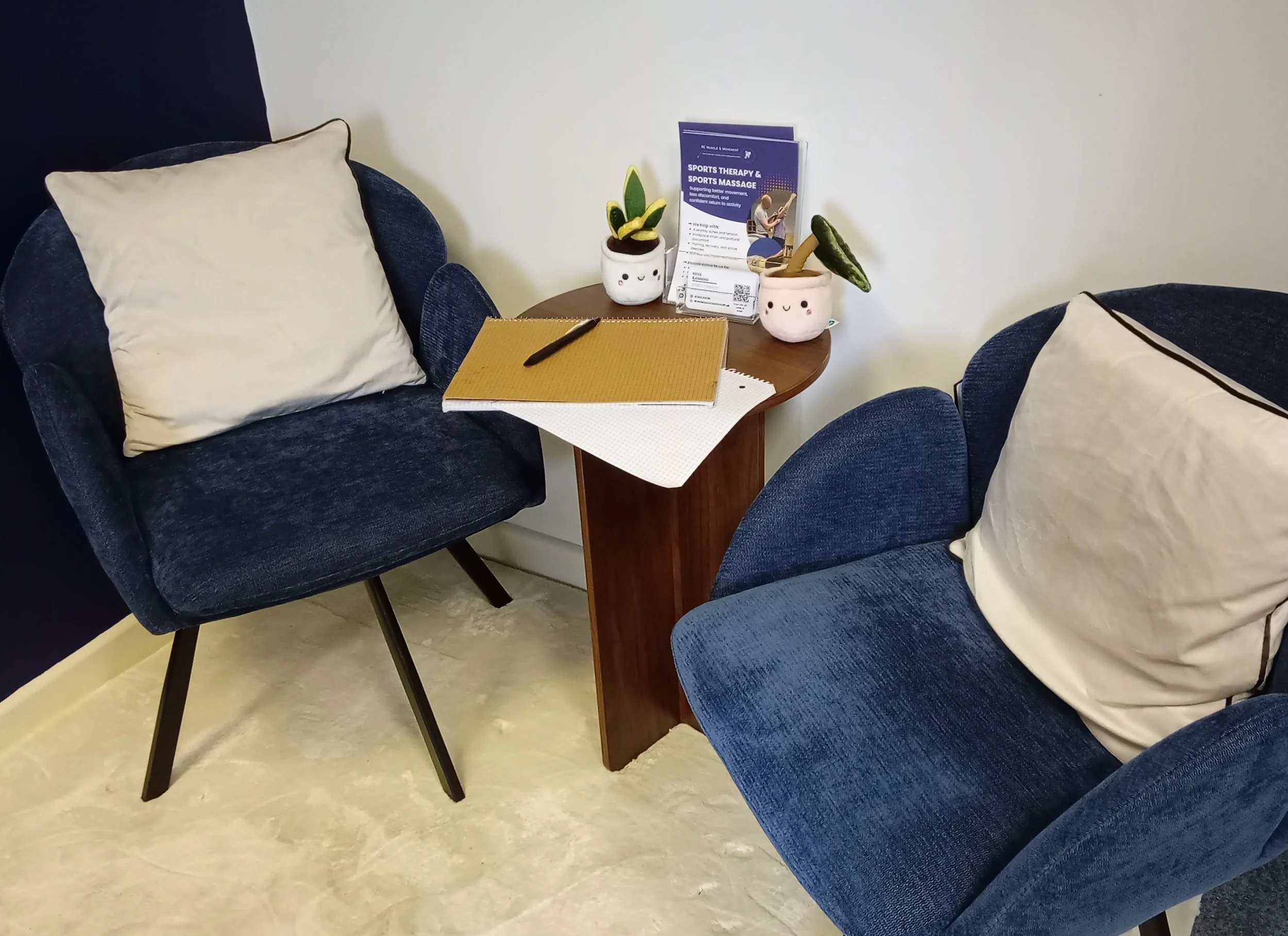 The relaxed consultation area at RC Muscle & Movement in East Kilbride.