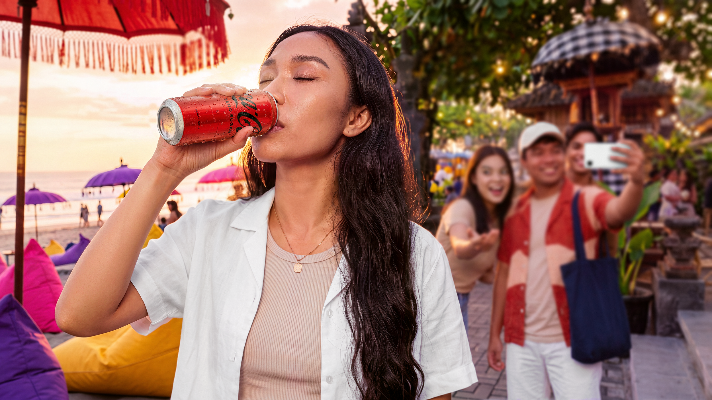 Global_Indonesia_Bali__Pose2_350ML_CAN_Static_16x9_v01d.png