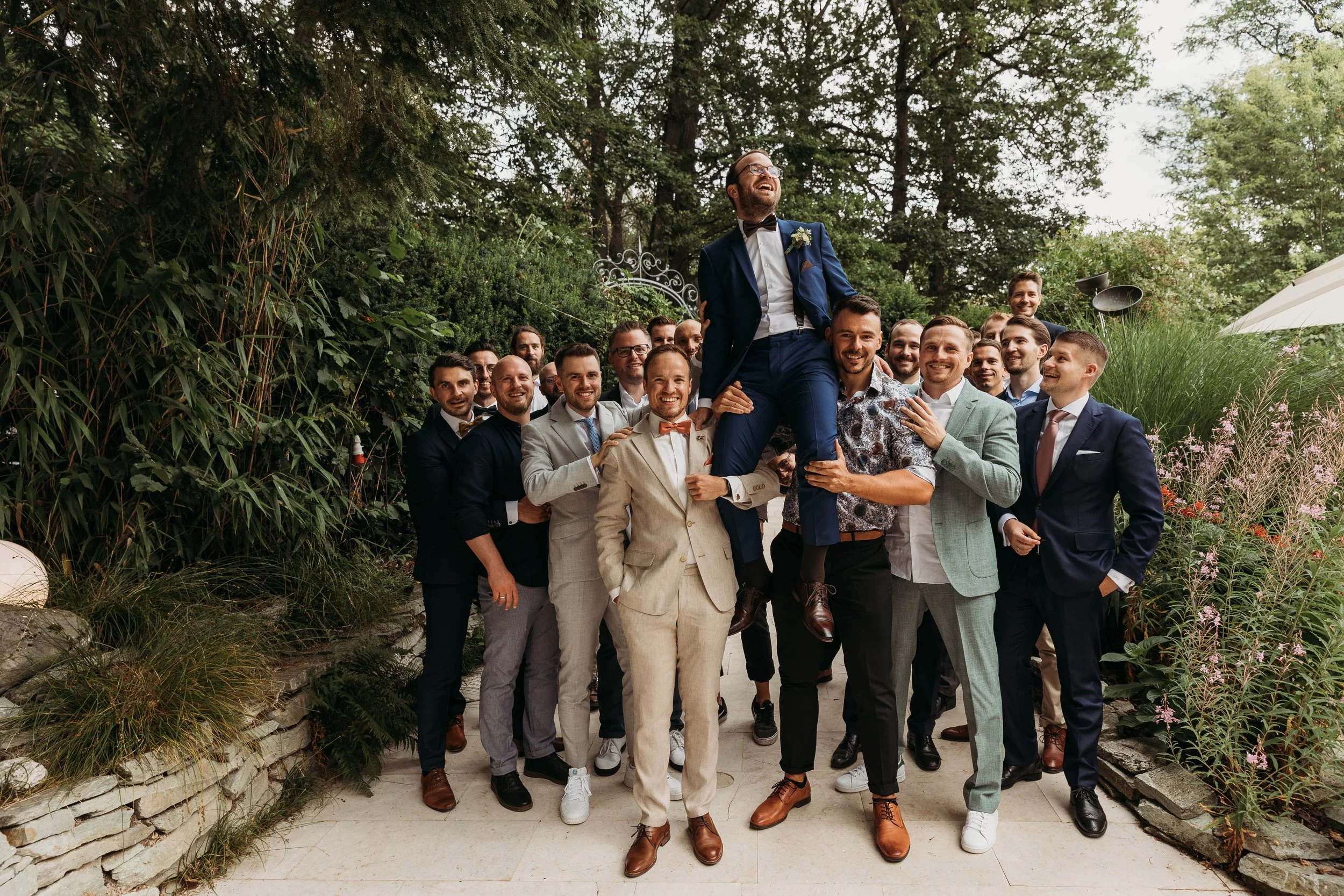 Gruppenfoto der Hochzeitsgesellschaft in Rodgau