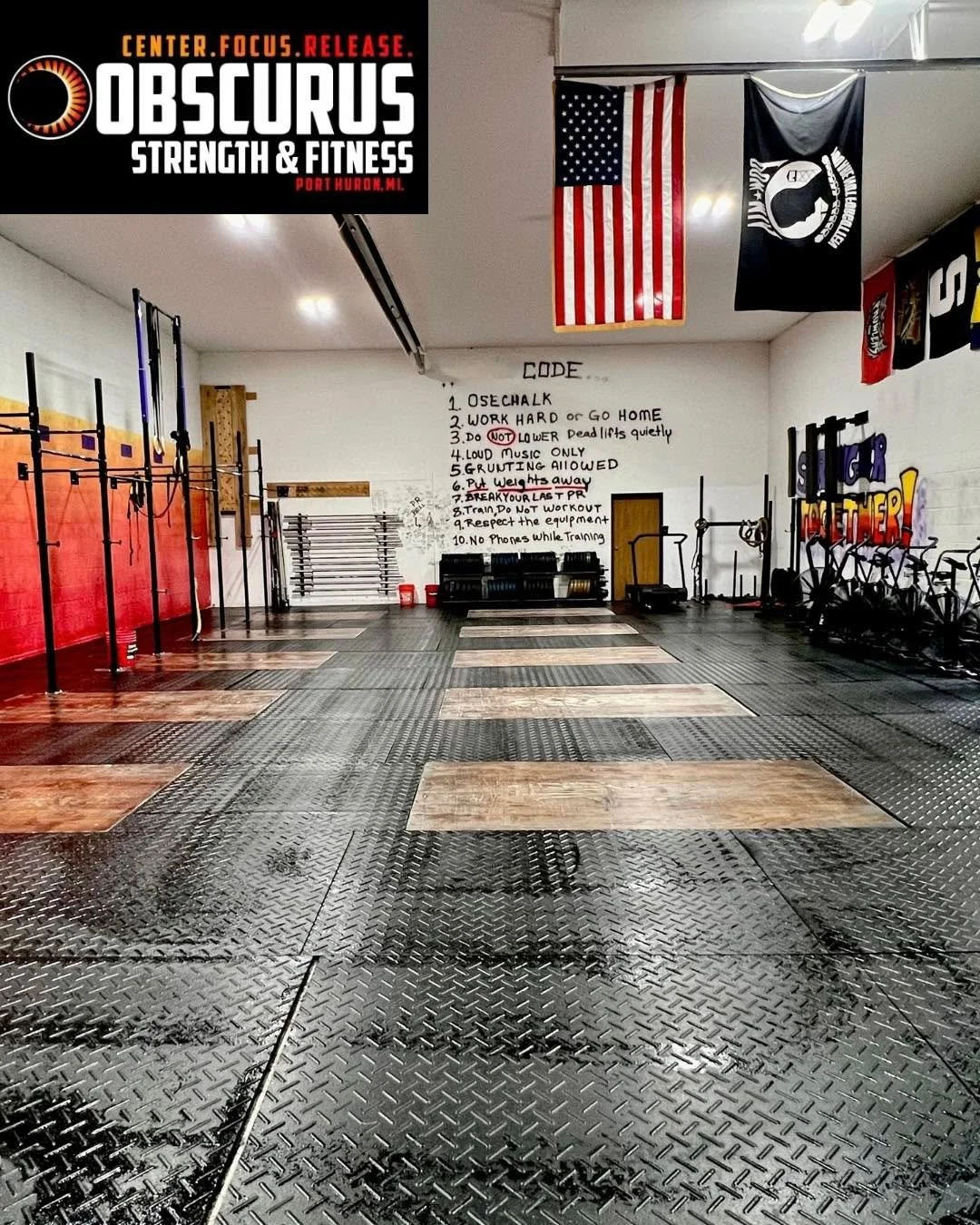 Floors are clean and ready for sweat to drip and weights to drop &mdash; let&rsquo;s get to work!

Happy Monday everyone! What are you gym goals for the week??

📍 Obscurus Strength &amp; Fitness, 3777 Lapeer Road, Suite 1A Port Huron, MI 48060
📱 81