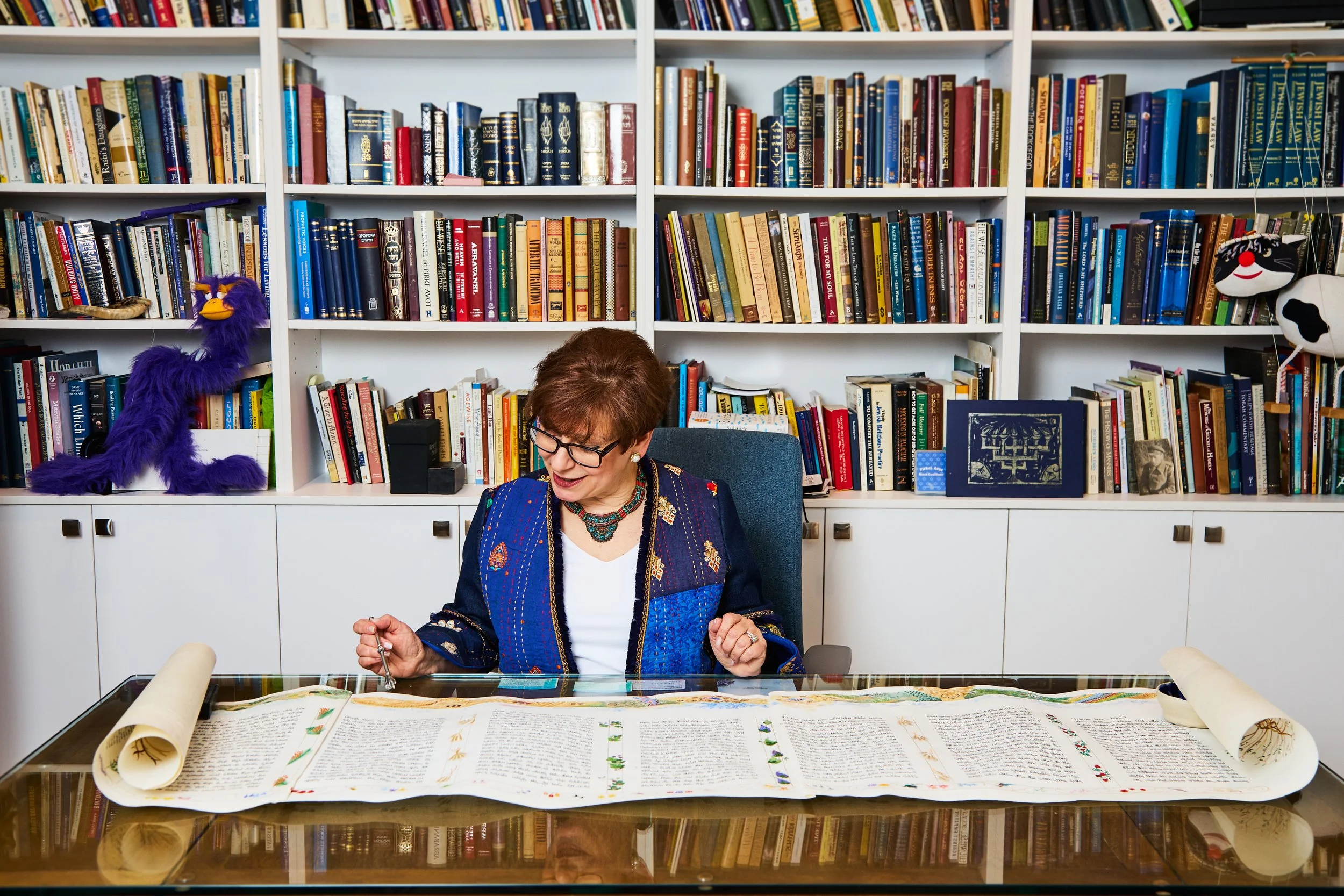 Rabbi Tina Grimberg reading