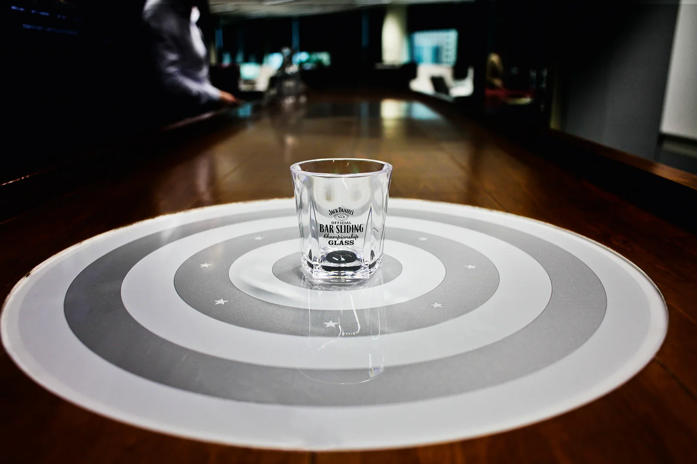 JACK DANIEL'S BAR SLIDING