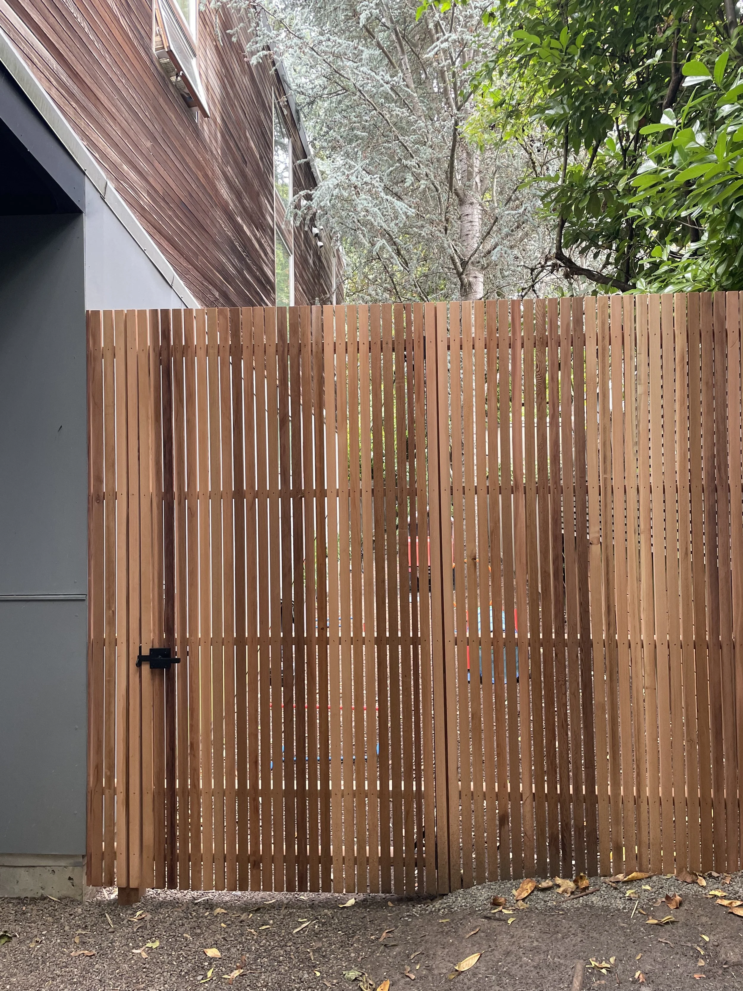 Oranssi project: slat roof