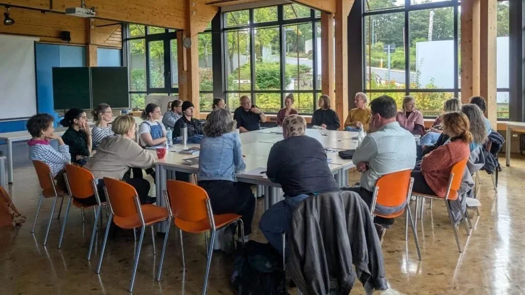 Besuch  der Fachschule für Keramikgestaltung</span>