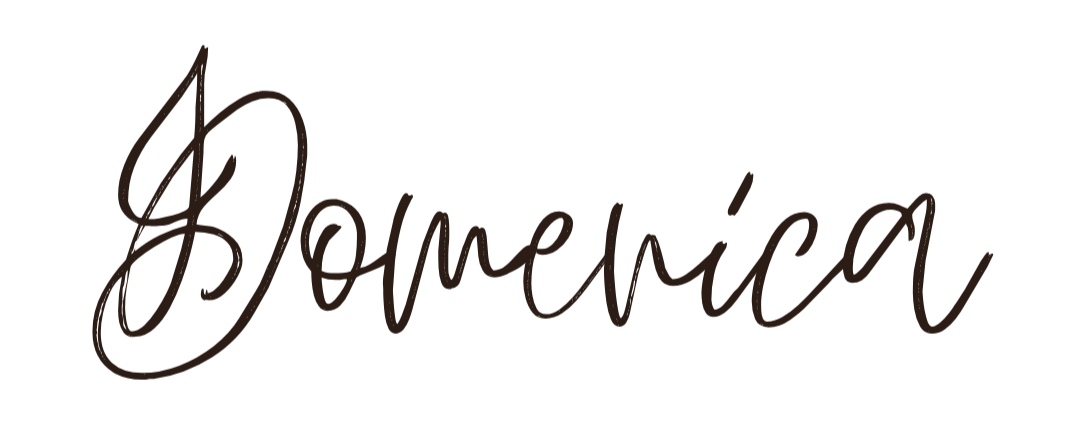 Stylized, handwritten text that reads 'Bomencia'