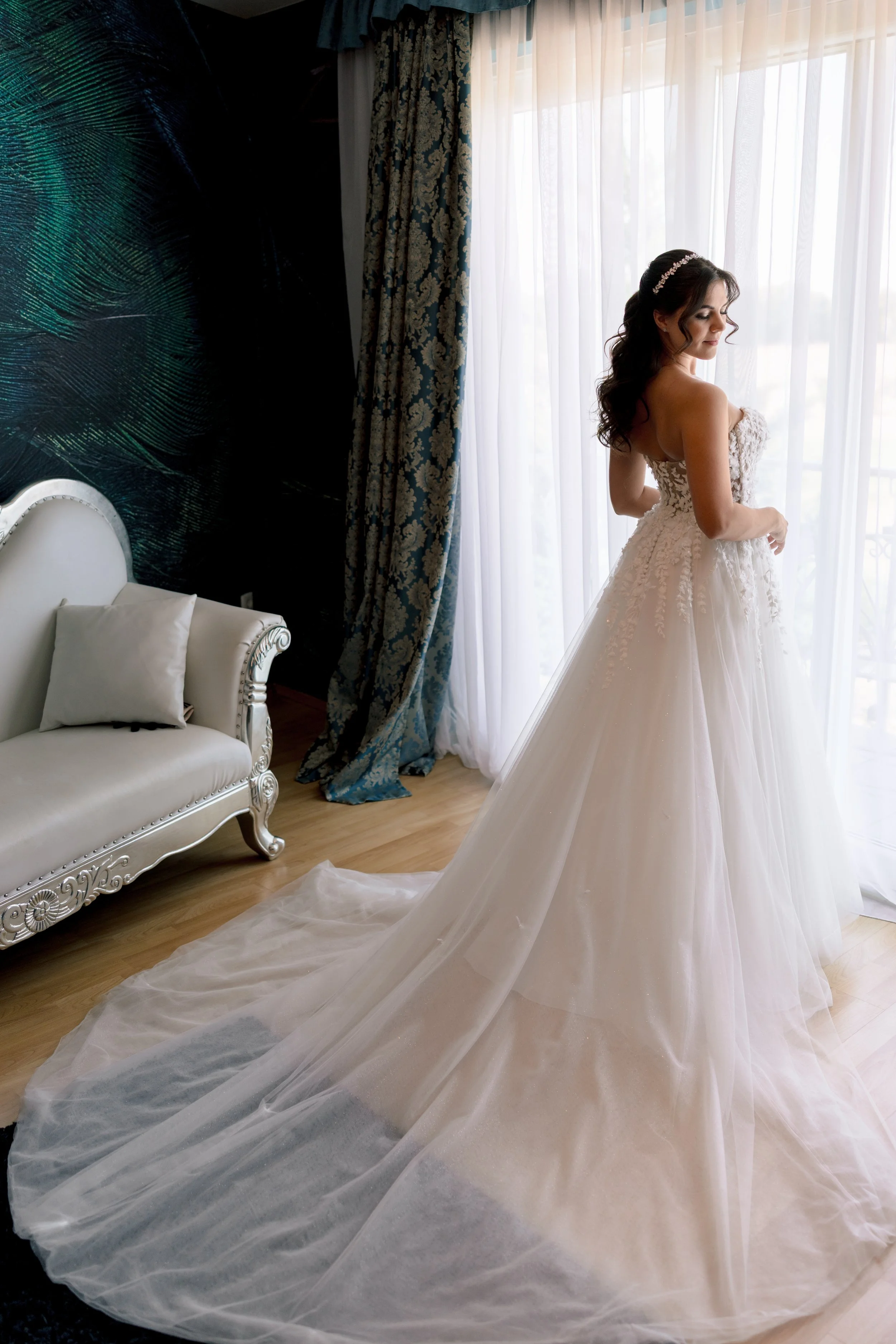 regina-peti-sneakpeek-8.jpg