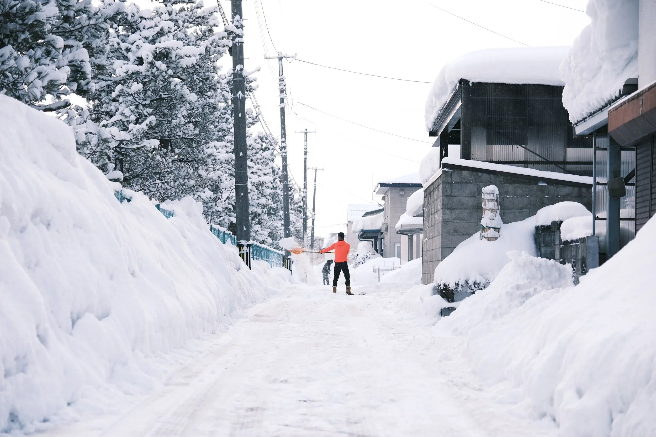 Relieve Post-Shoveling Discomfort with Physical Therapy: Effective Solutions for Shoulder Pain