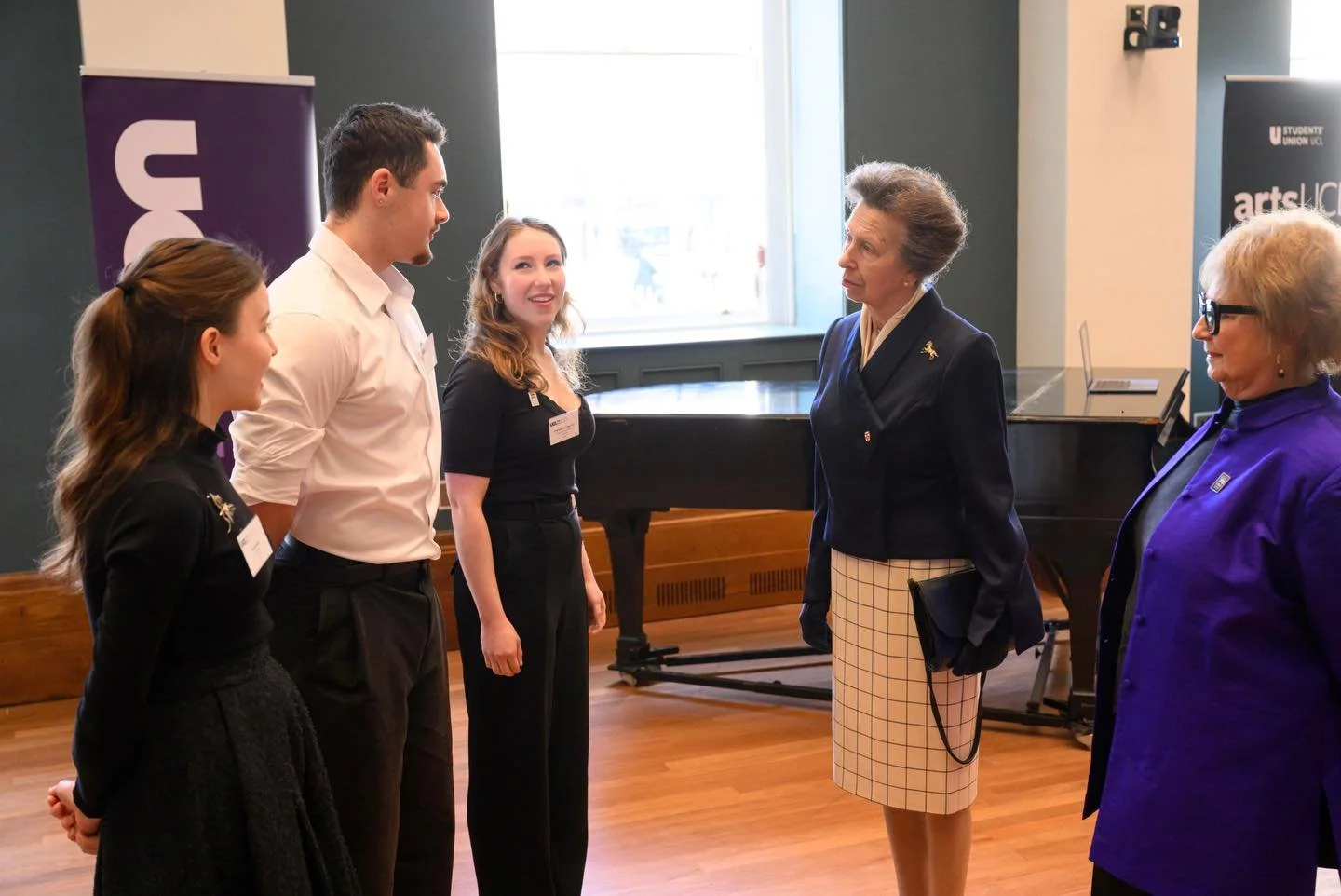 A few moments before performing a song for HRH Anne, Princess Royal in light of UCL&rsquo;s 200 year anniversary. 

What an honour, thank you to all who made this special morning possible! 

@artsucl @itseveglo
