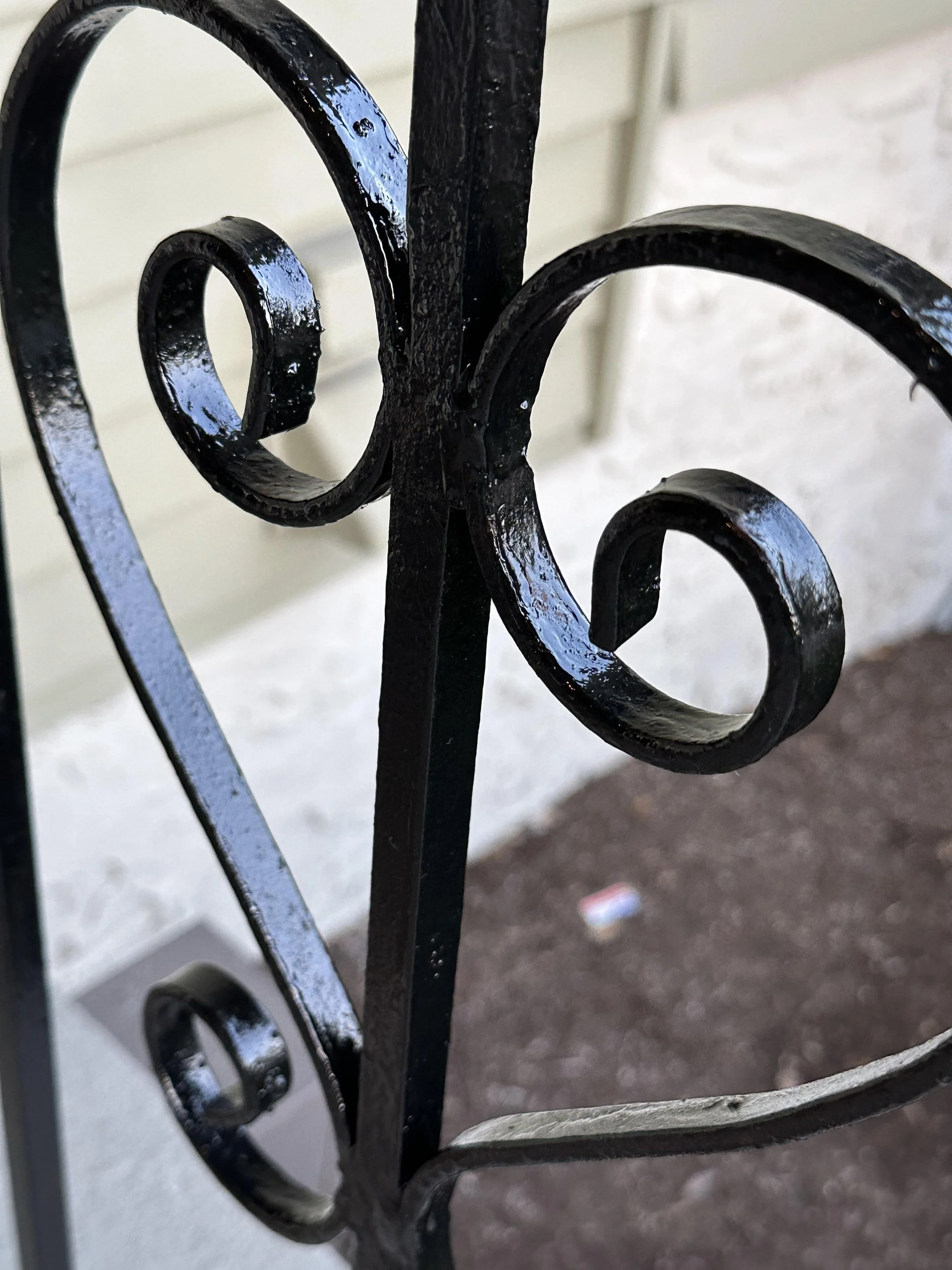 advice-for-how-to-make-this-wrought-iron-railing-paint-job-v0-7pm2p6mhprta1.jpg