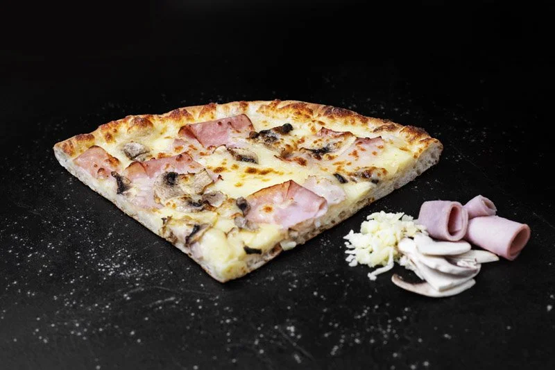 Pizza Prosciutto e Funghi 