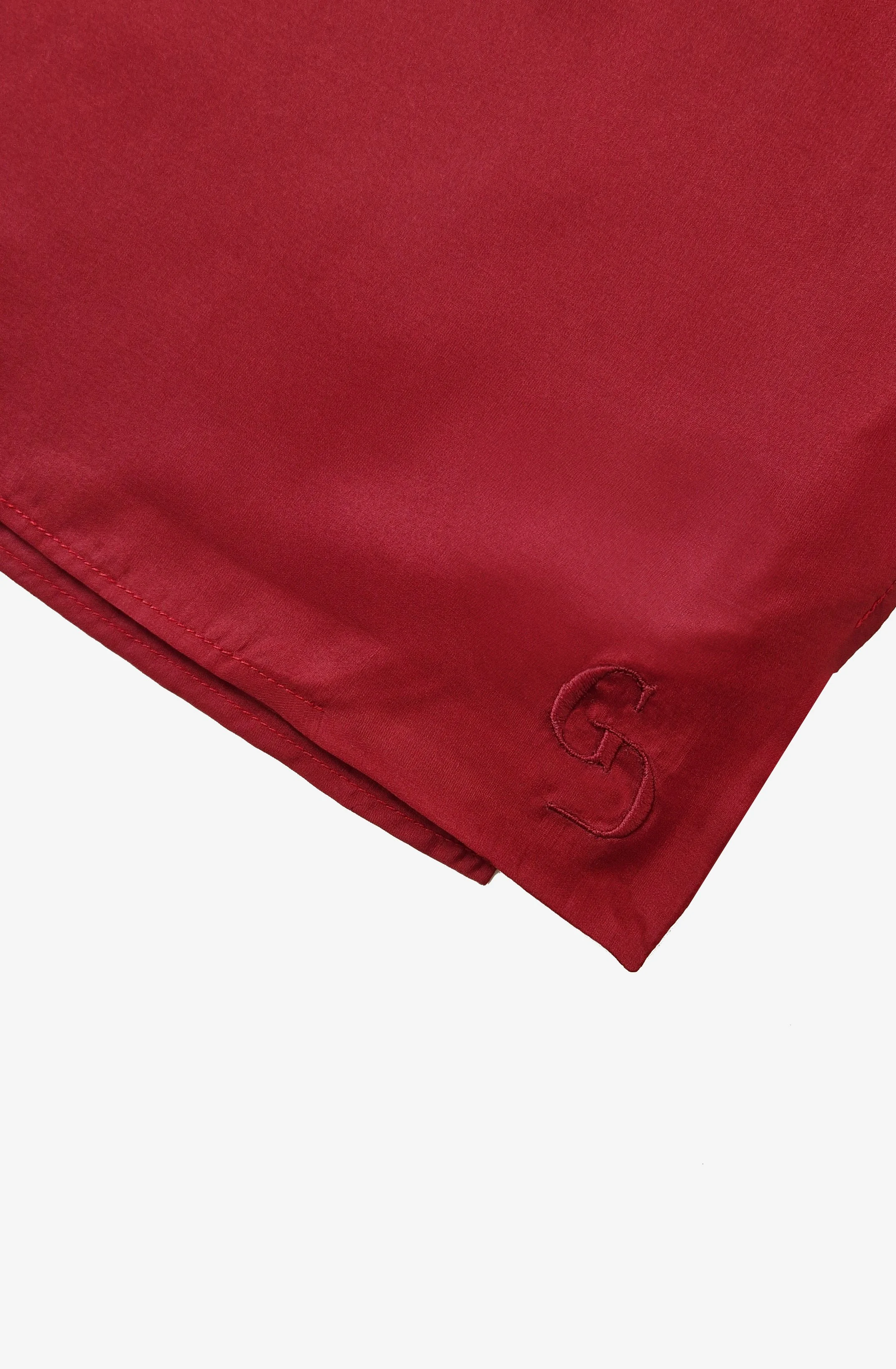 Foulard rouge zoom.jpg