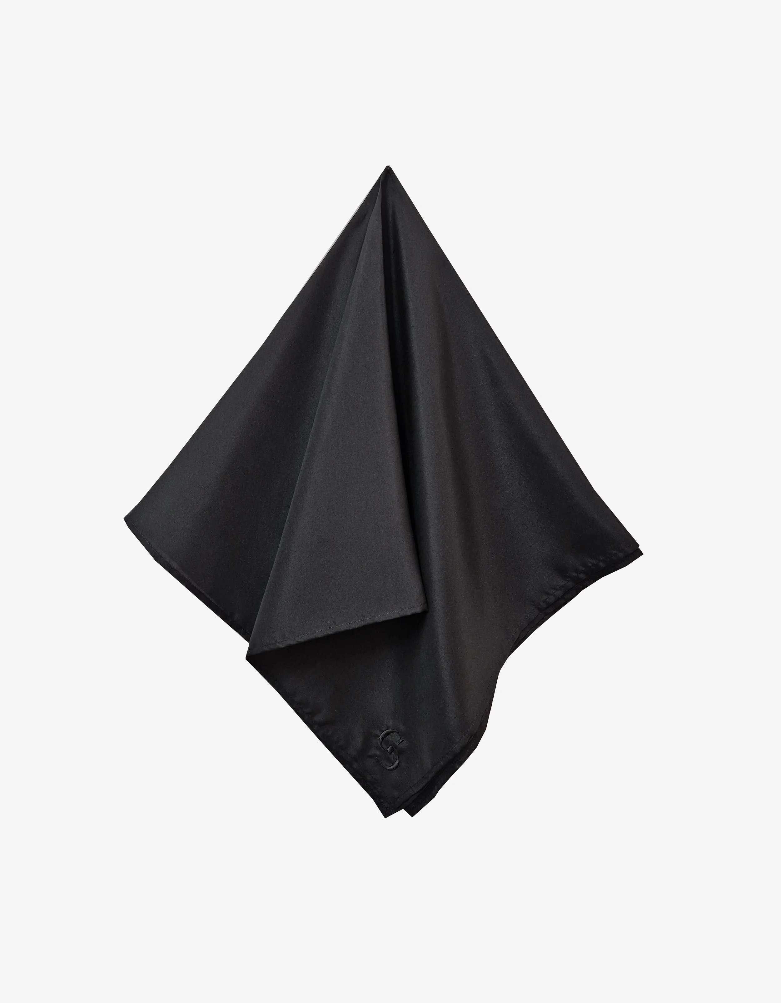 Foulard noir.jpg