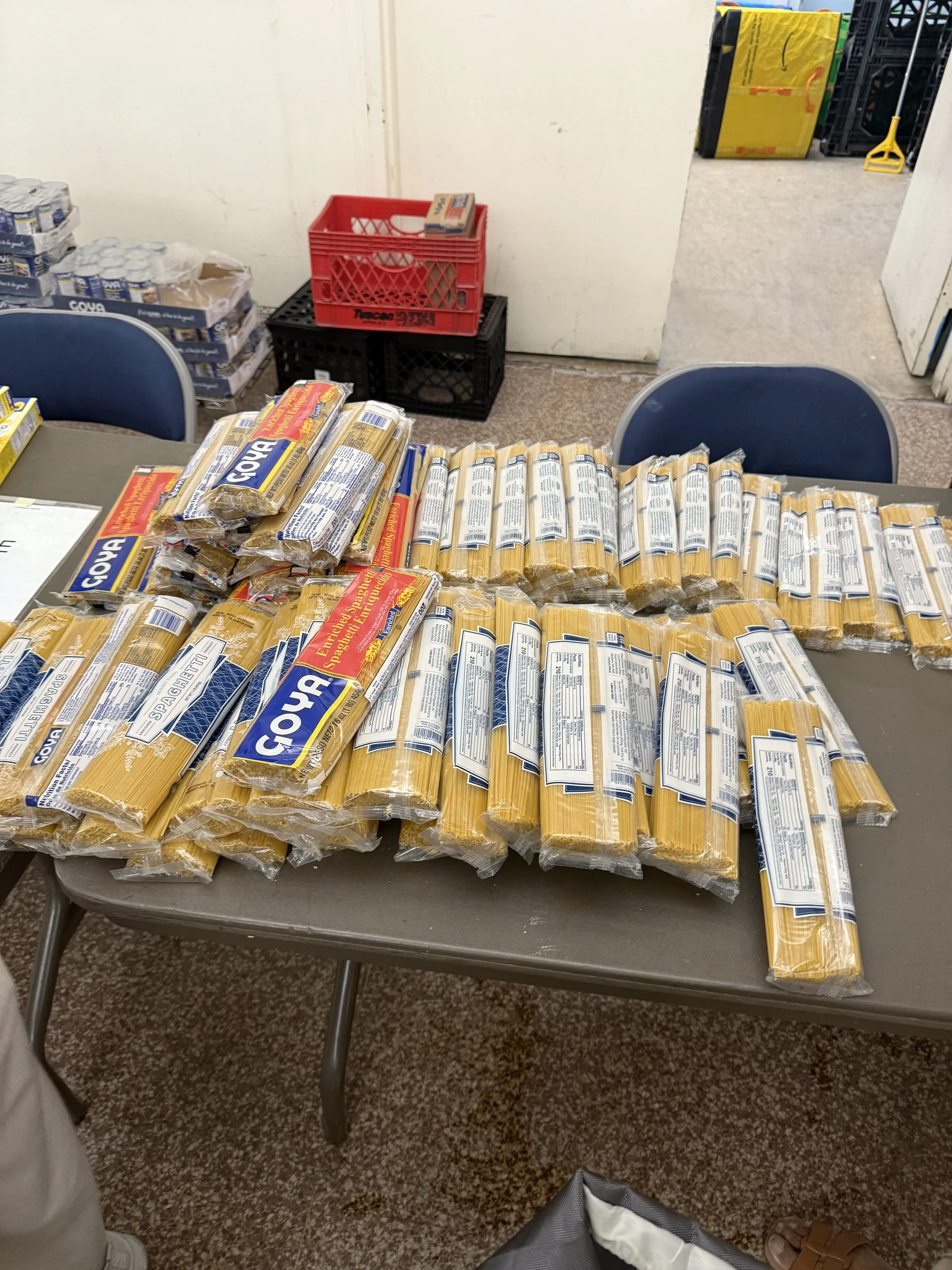 Pasta from Costco and The Imagine Society at the July 2026 Pantry.  Pasta de Costco y The Imagine Society en la Despensa de julio de 2026.