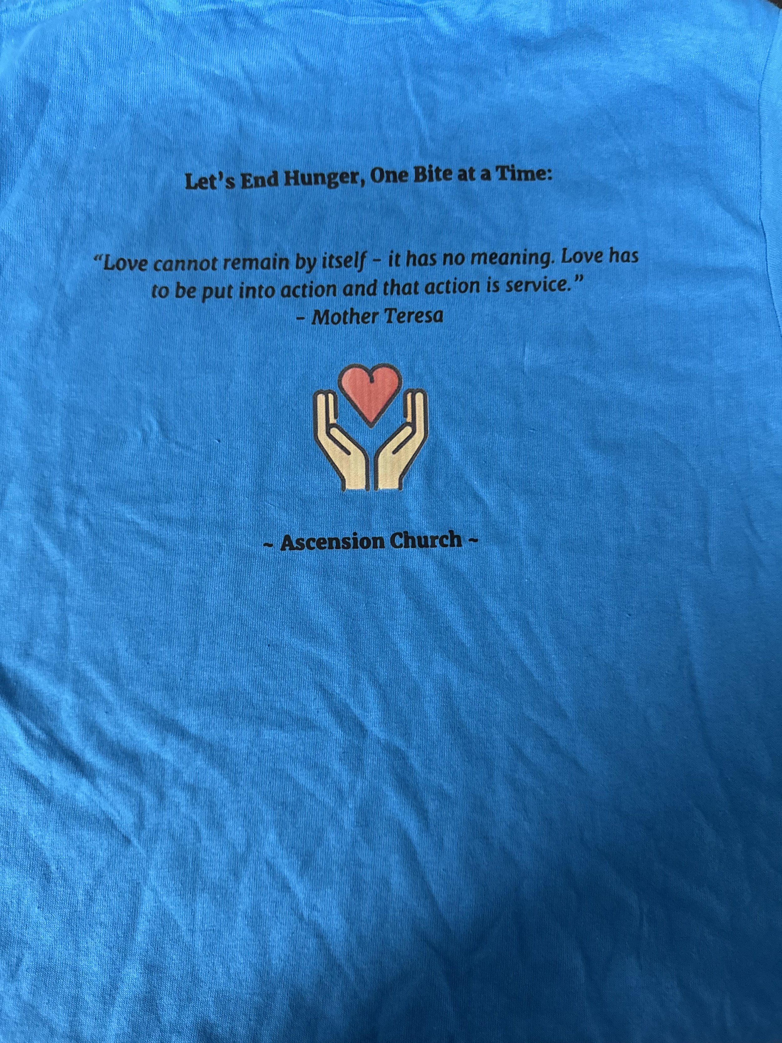 Food Pantry T-shirts!  ¡Camisetas de la Despensa de Alimentos!