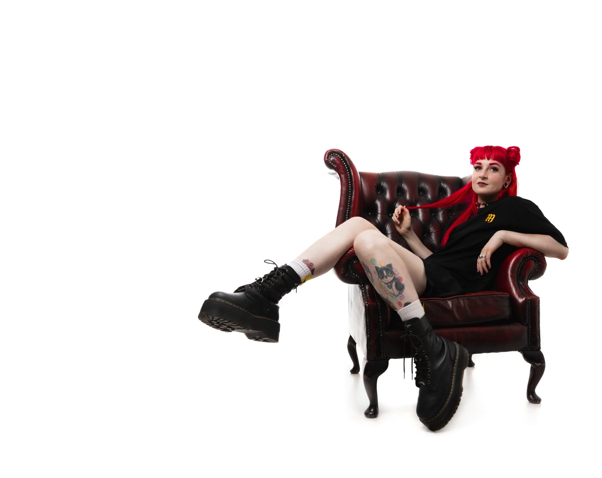 Garment: Crucial Longline - Black / Model: @foxxtailz/ Photog: @crisgreaves