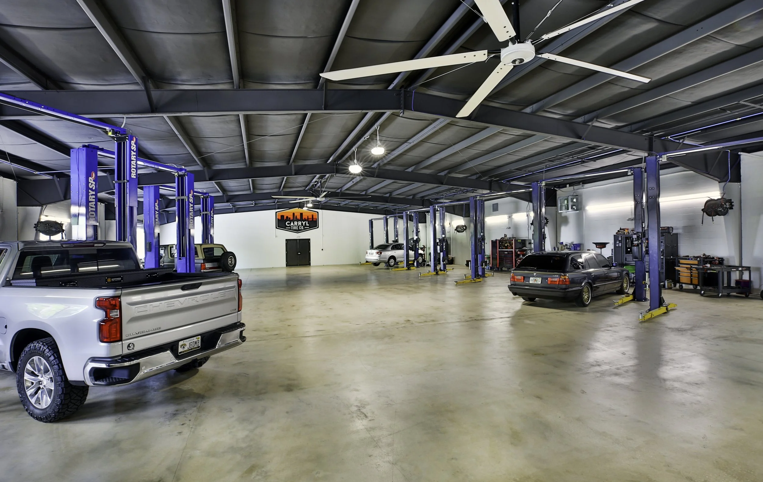 Carryll Tire - Shop 1 (1).jpg