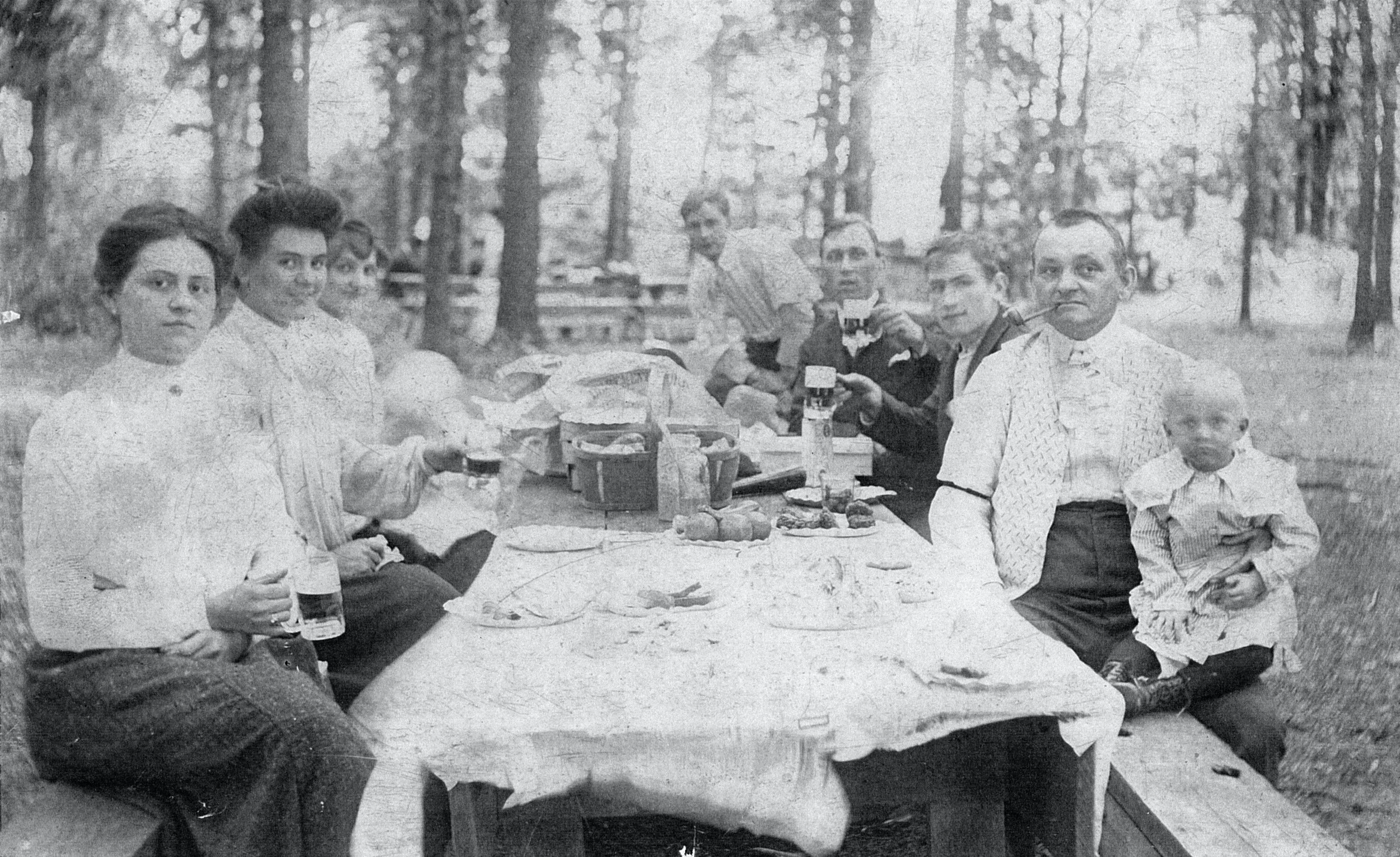 Picnic Escape for City Dwellers