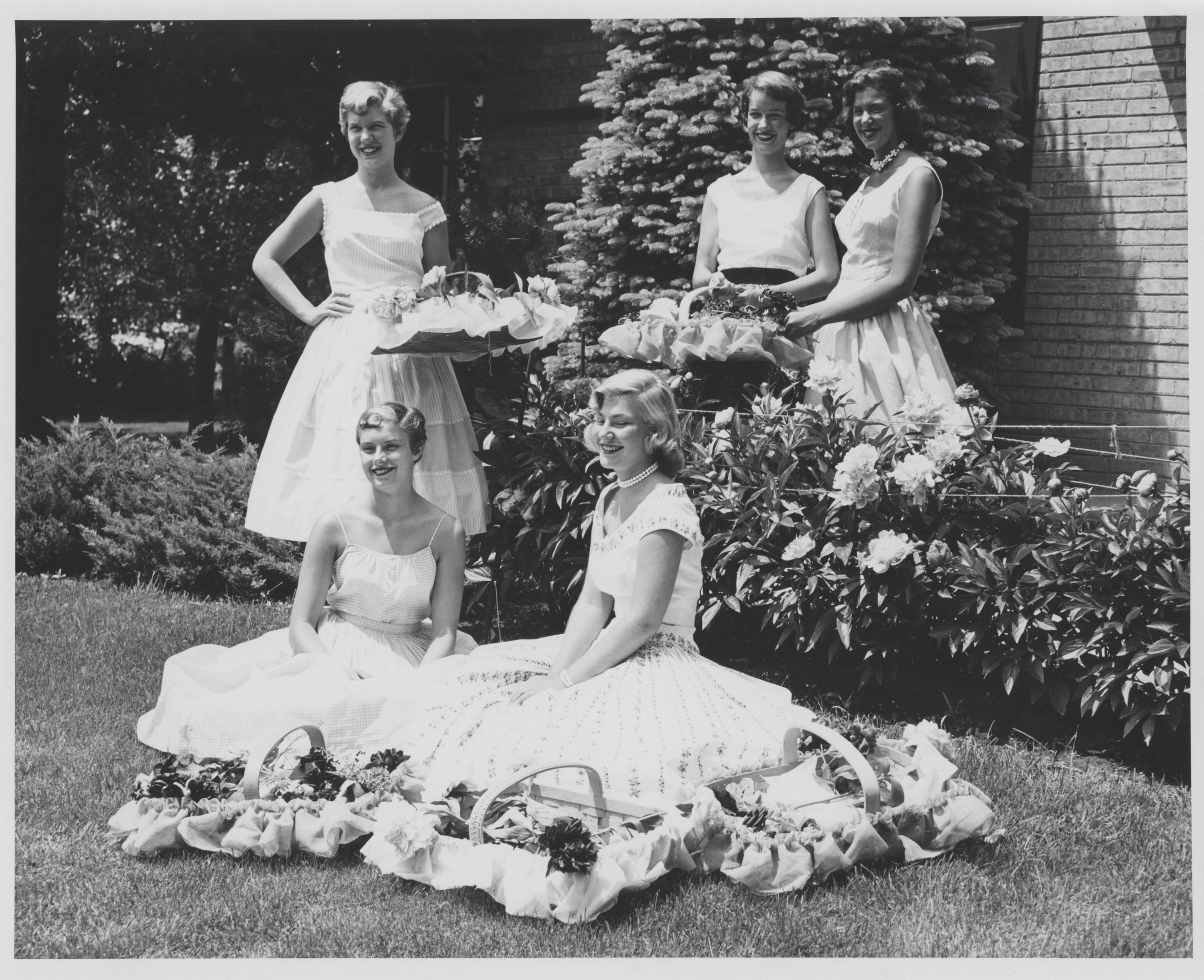 1950x_nbk service club_001.jpg