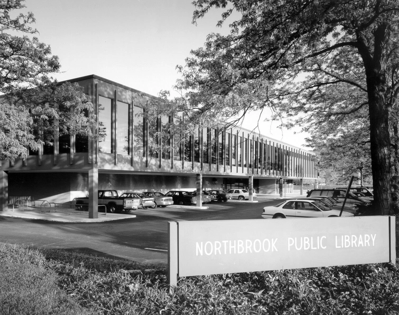 1990x_northbrook_public_library_pg225B.jpg