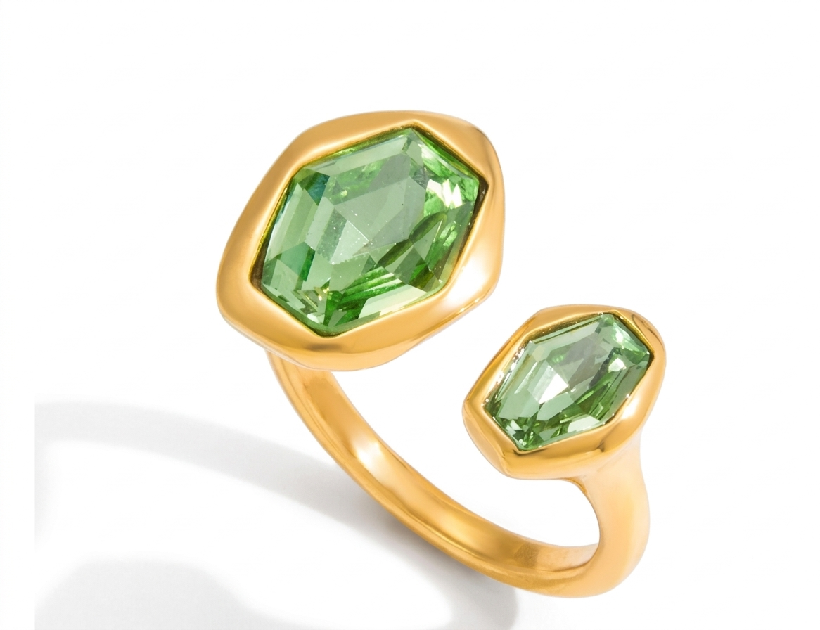 anillo  circón verde