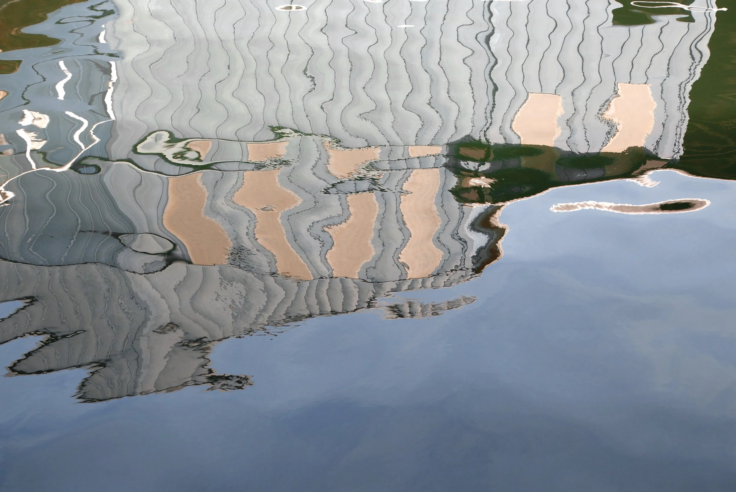 Illusions from the Sea