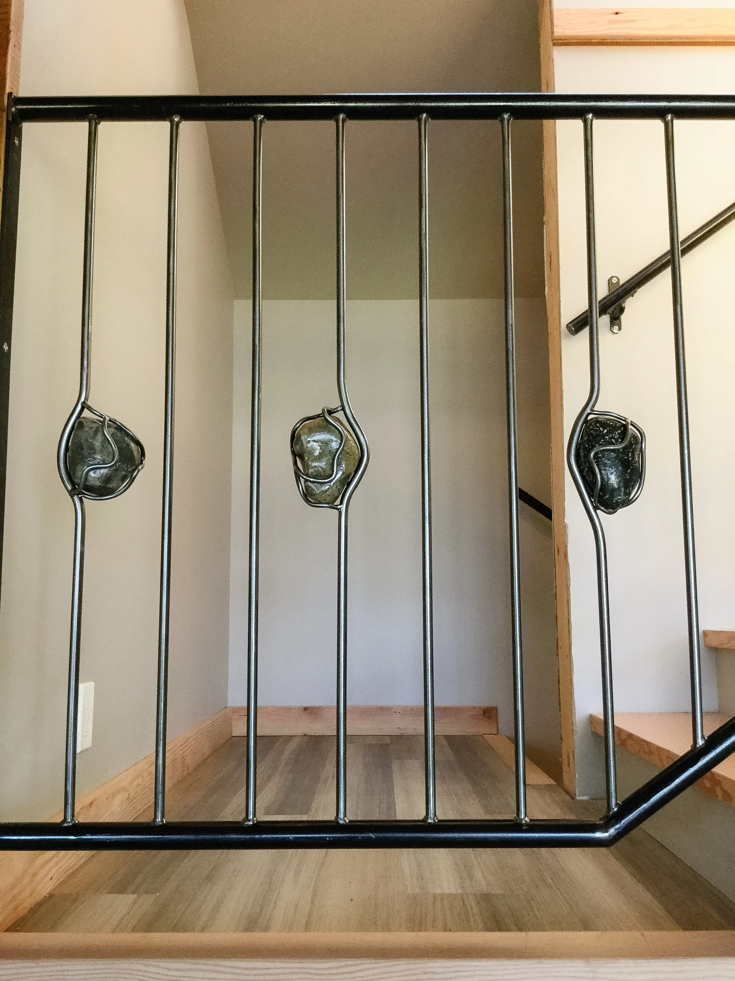 custom-wrought-iron-staircase-railing-lethbridge