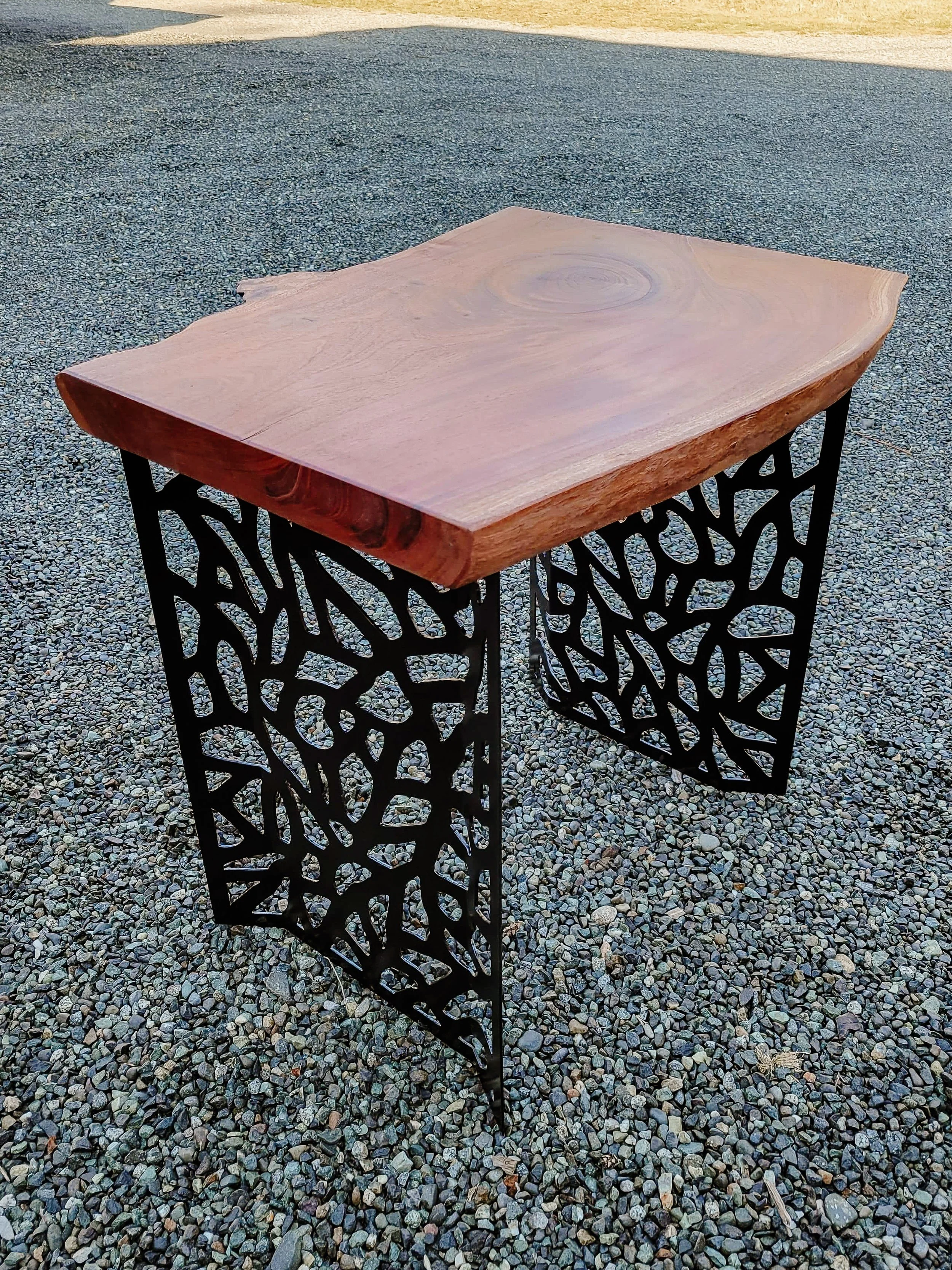 live-edge-table-metal-base-southern-alberta