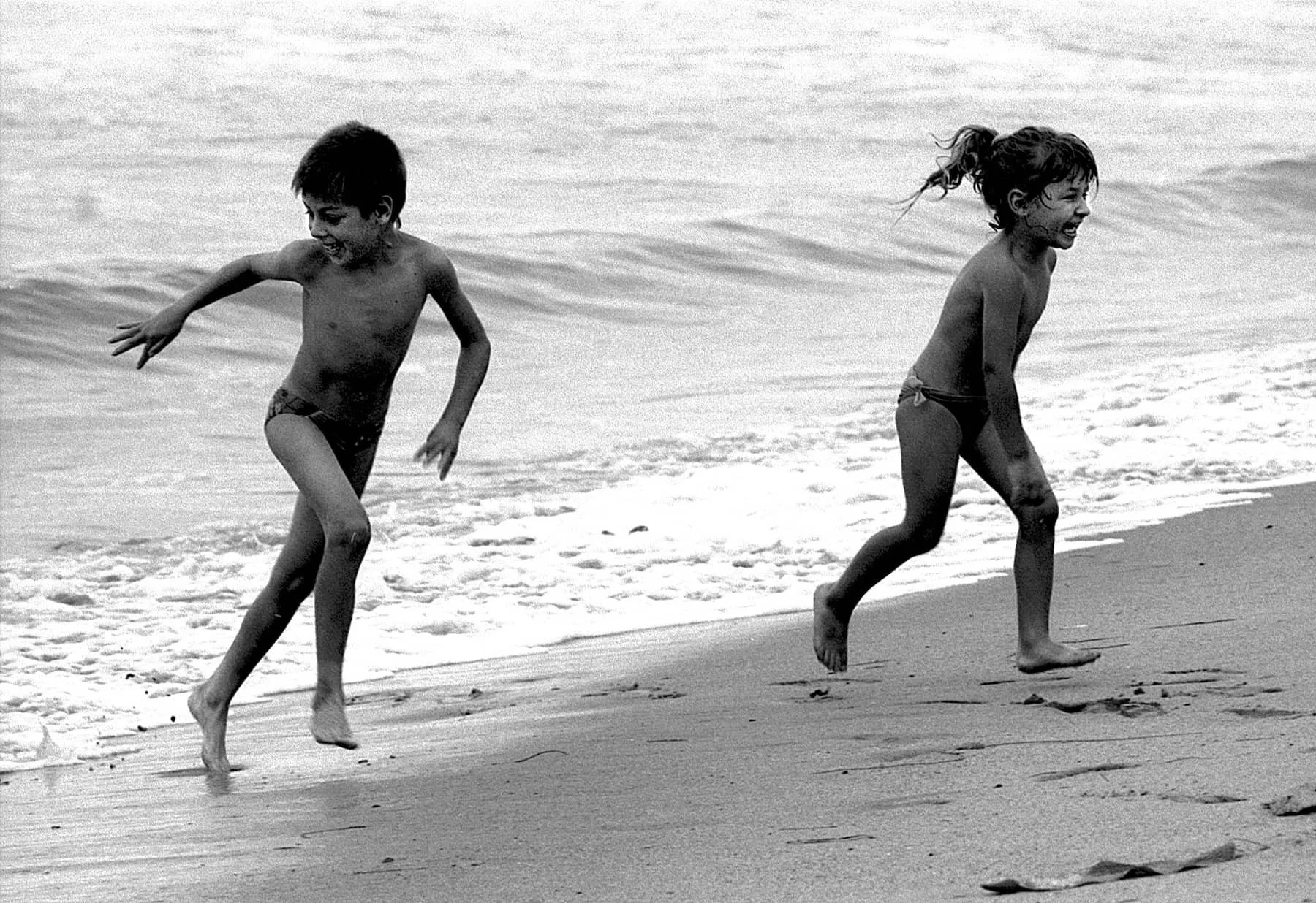 03_children_beach.jpg