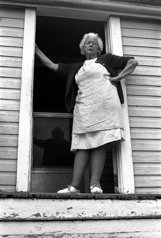 07_deer_island_maine_woman.jpg