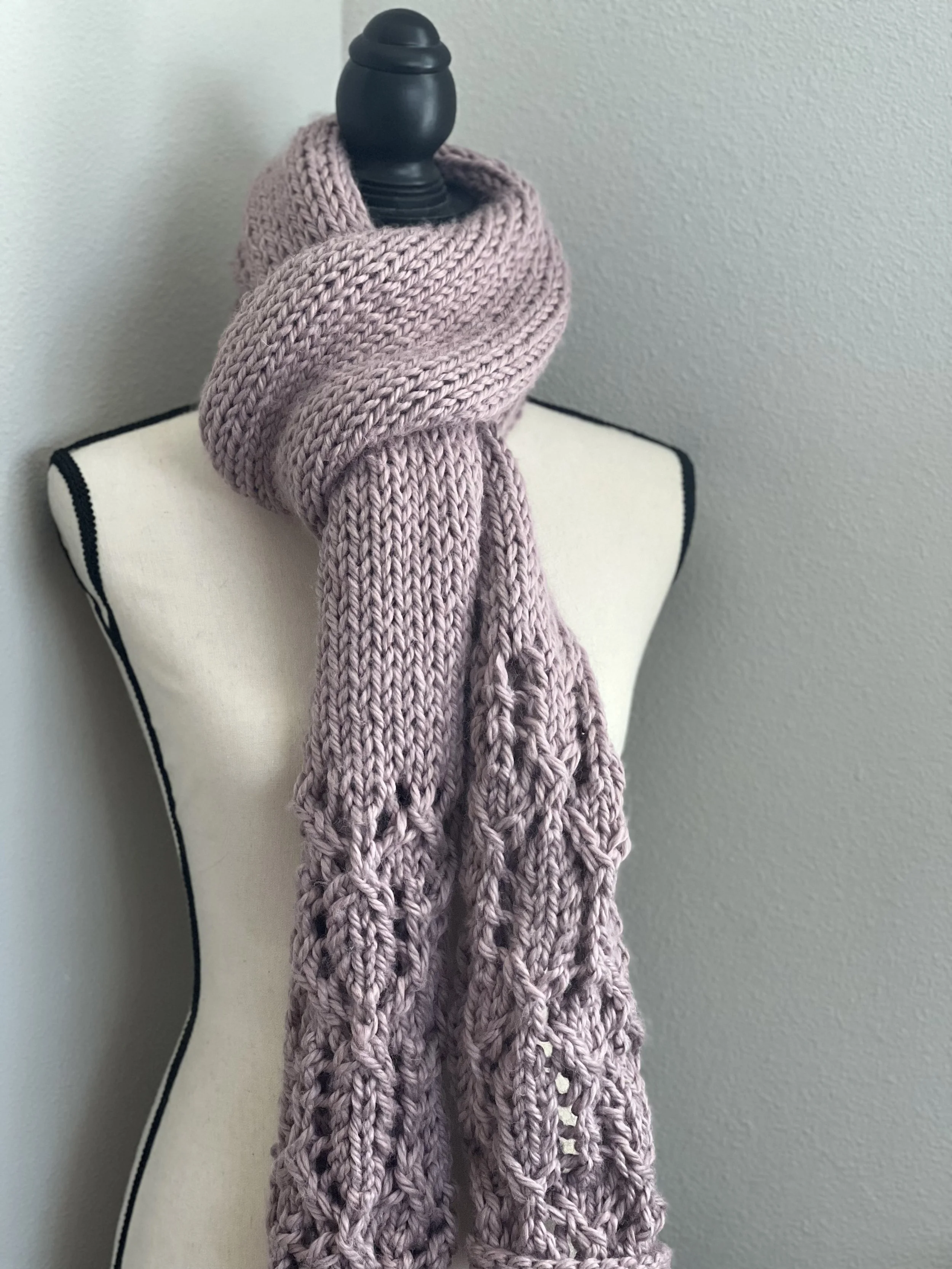 super bulky scarf pattern worn in mannequin with lace detail