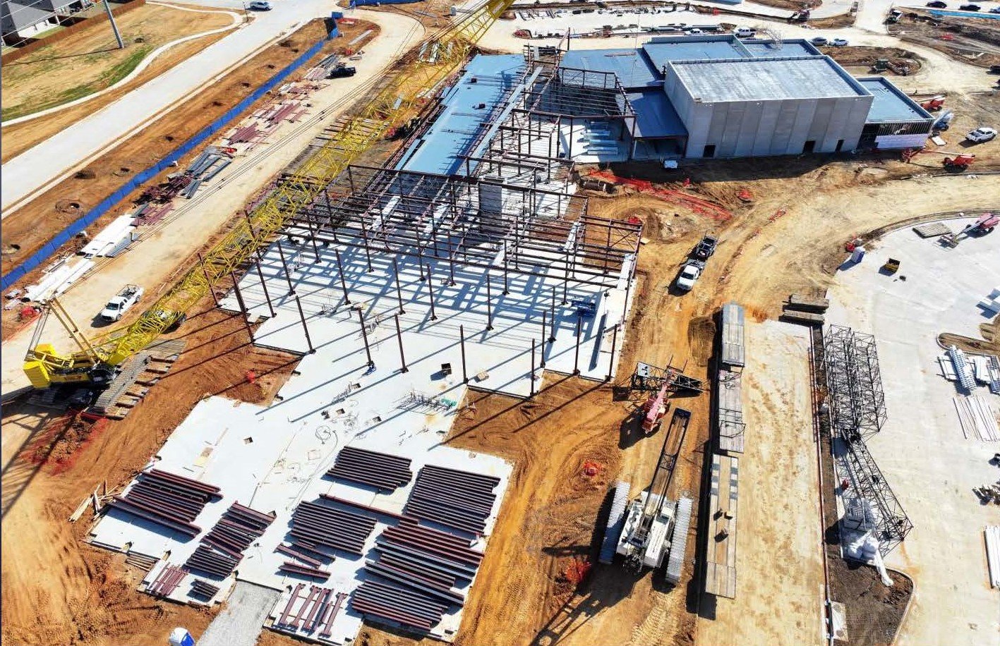 Structural framing underway at new Aubrey ISD elementary school project.