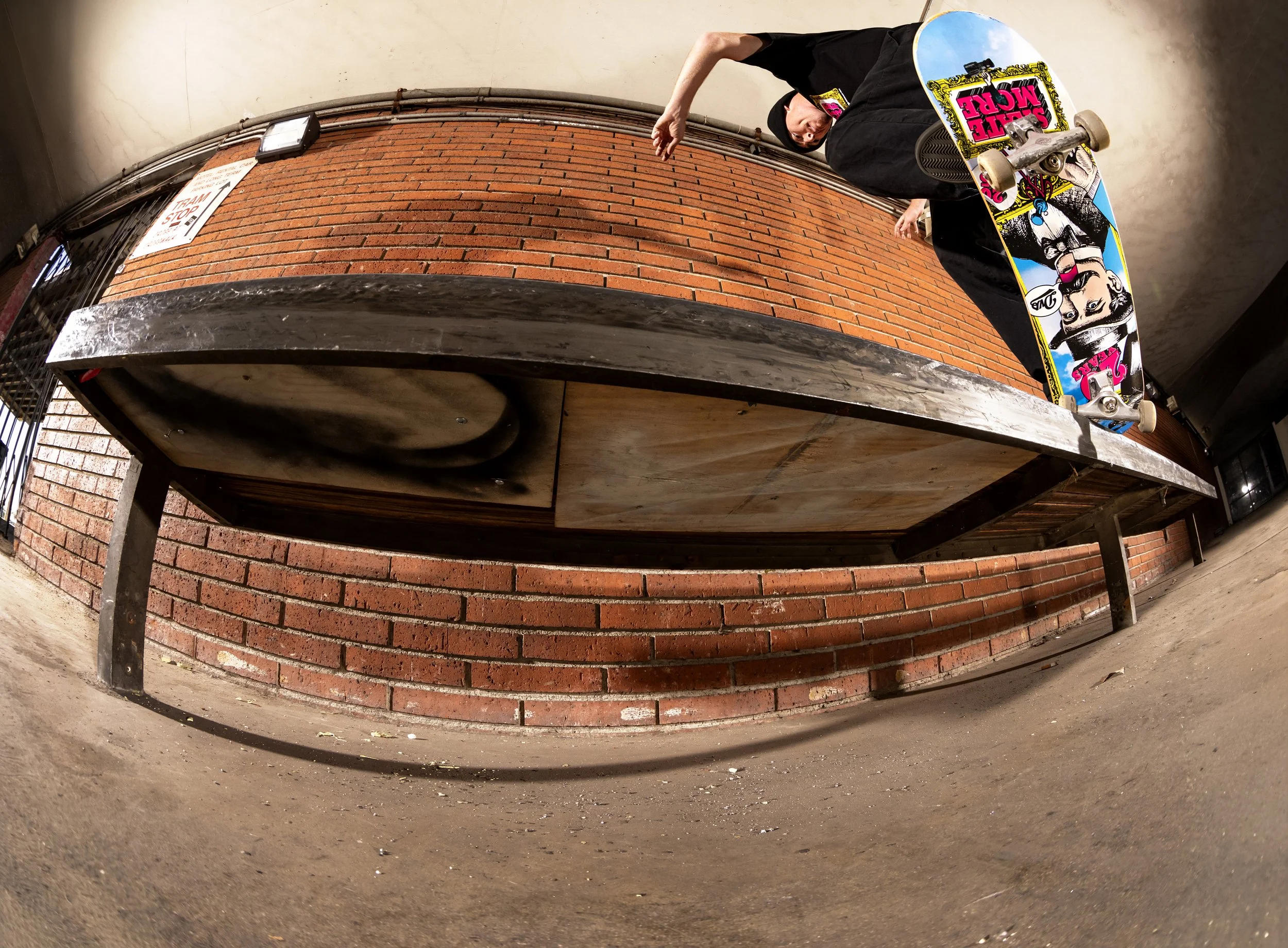 Tyler fs crook ledge at Ontario ledges (fisheye).jpg