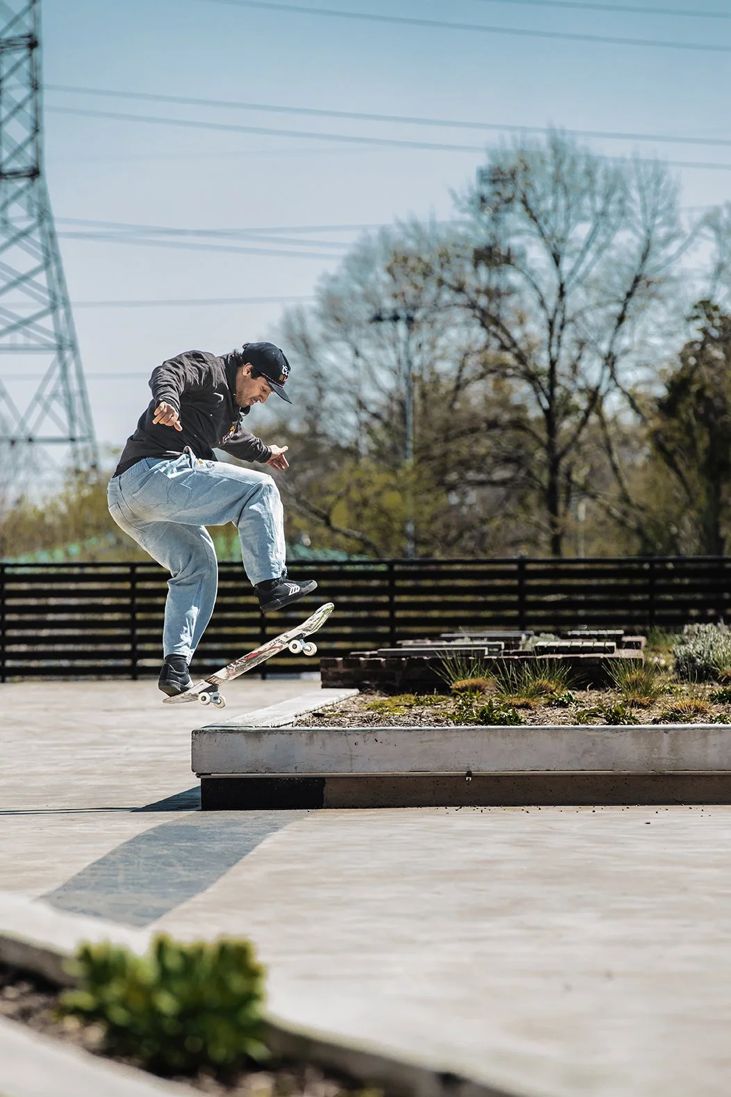 Kelvin kickflip fs blunt ledge 2.jpg