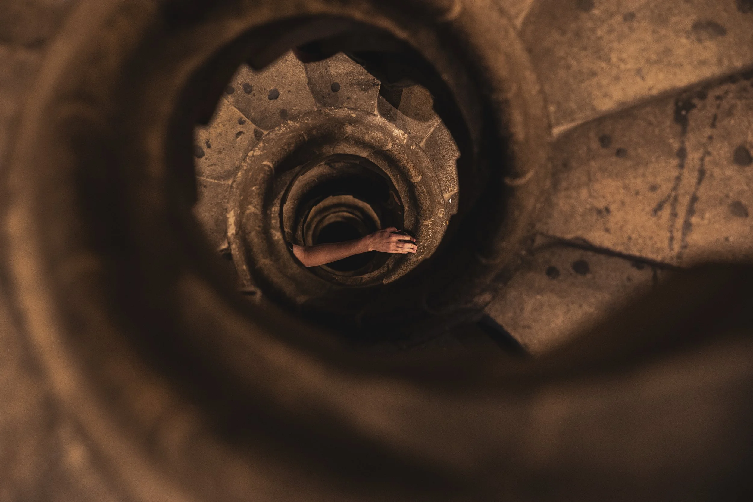 Spiral staircase inside Sagrada Familia.jpg