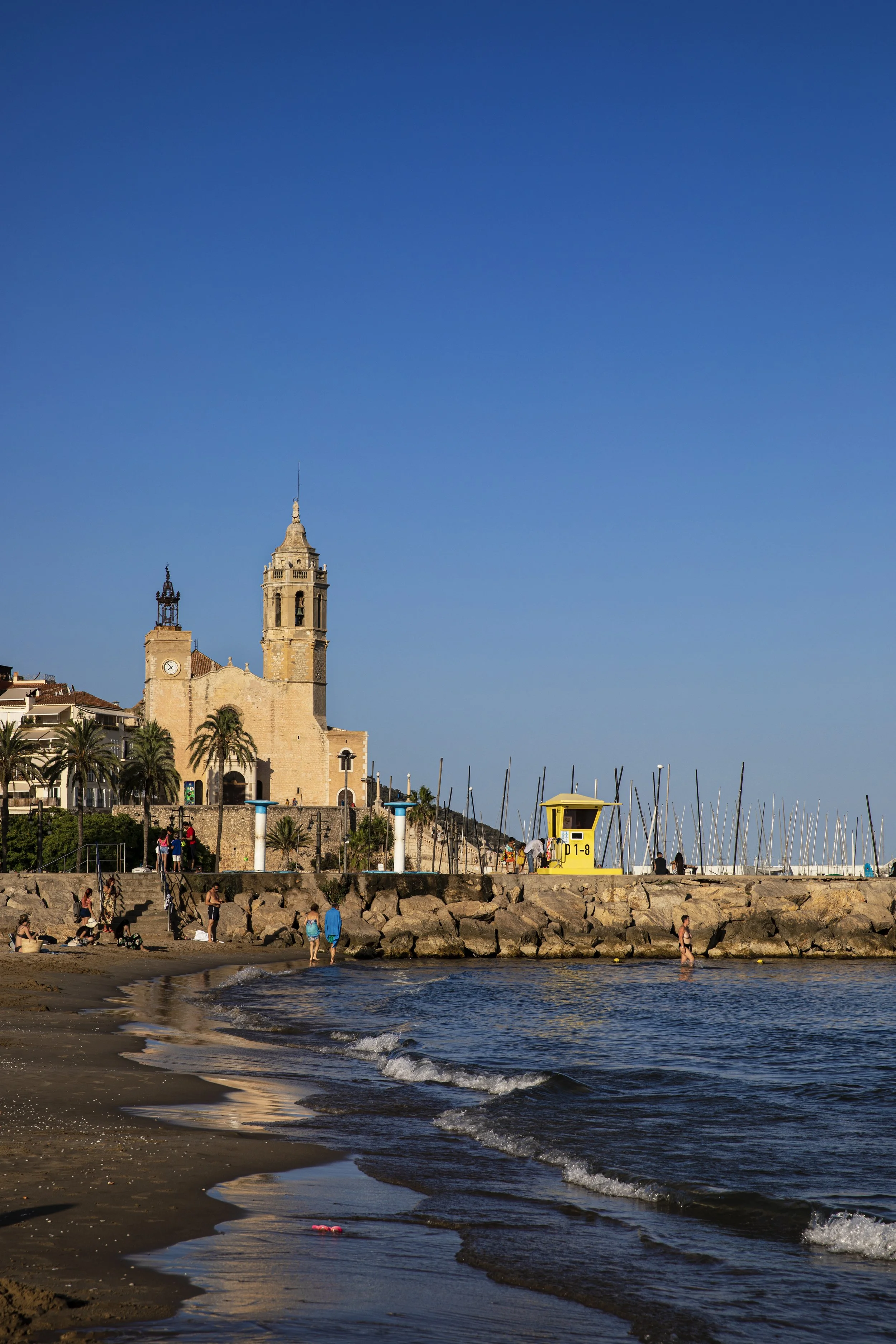 Stiges beach scenery 2.JPG